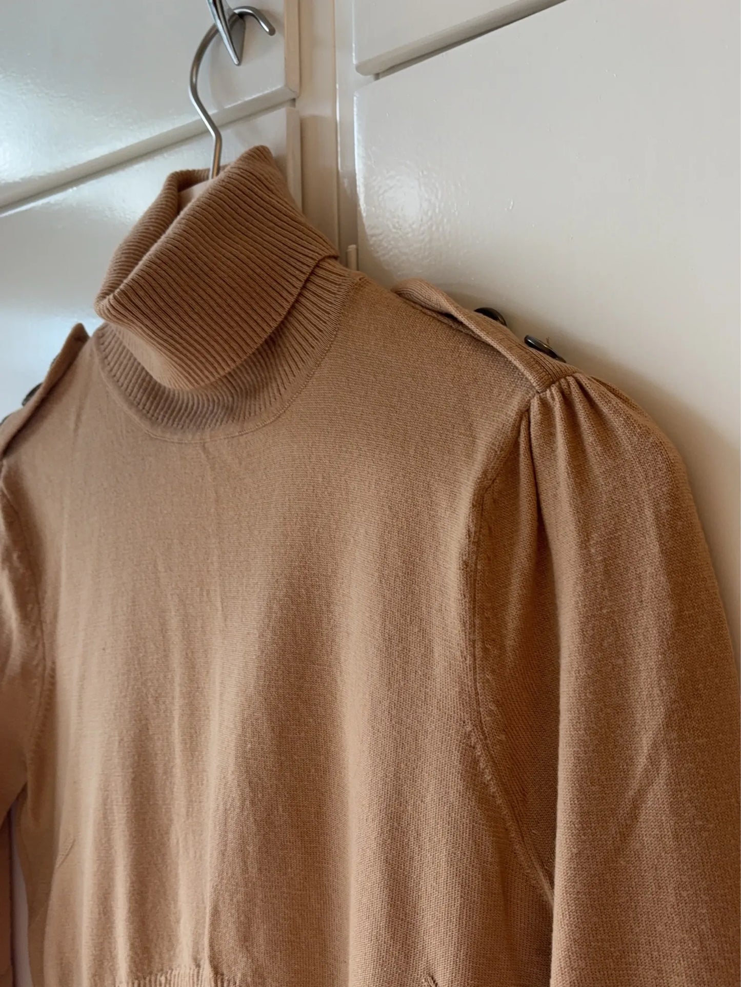 Karen Millen-ulltröja