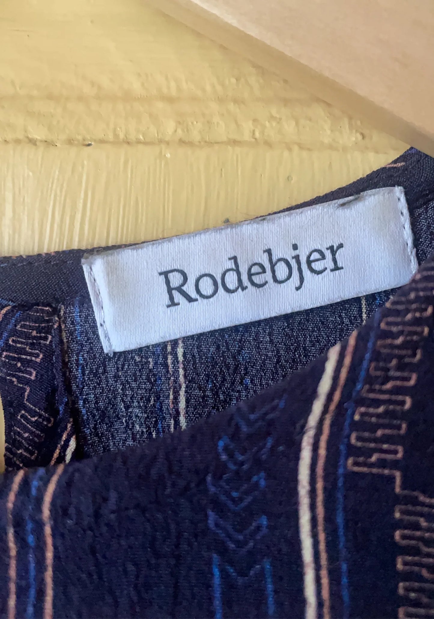 Rodebjer Gwynne Stripe-klänning