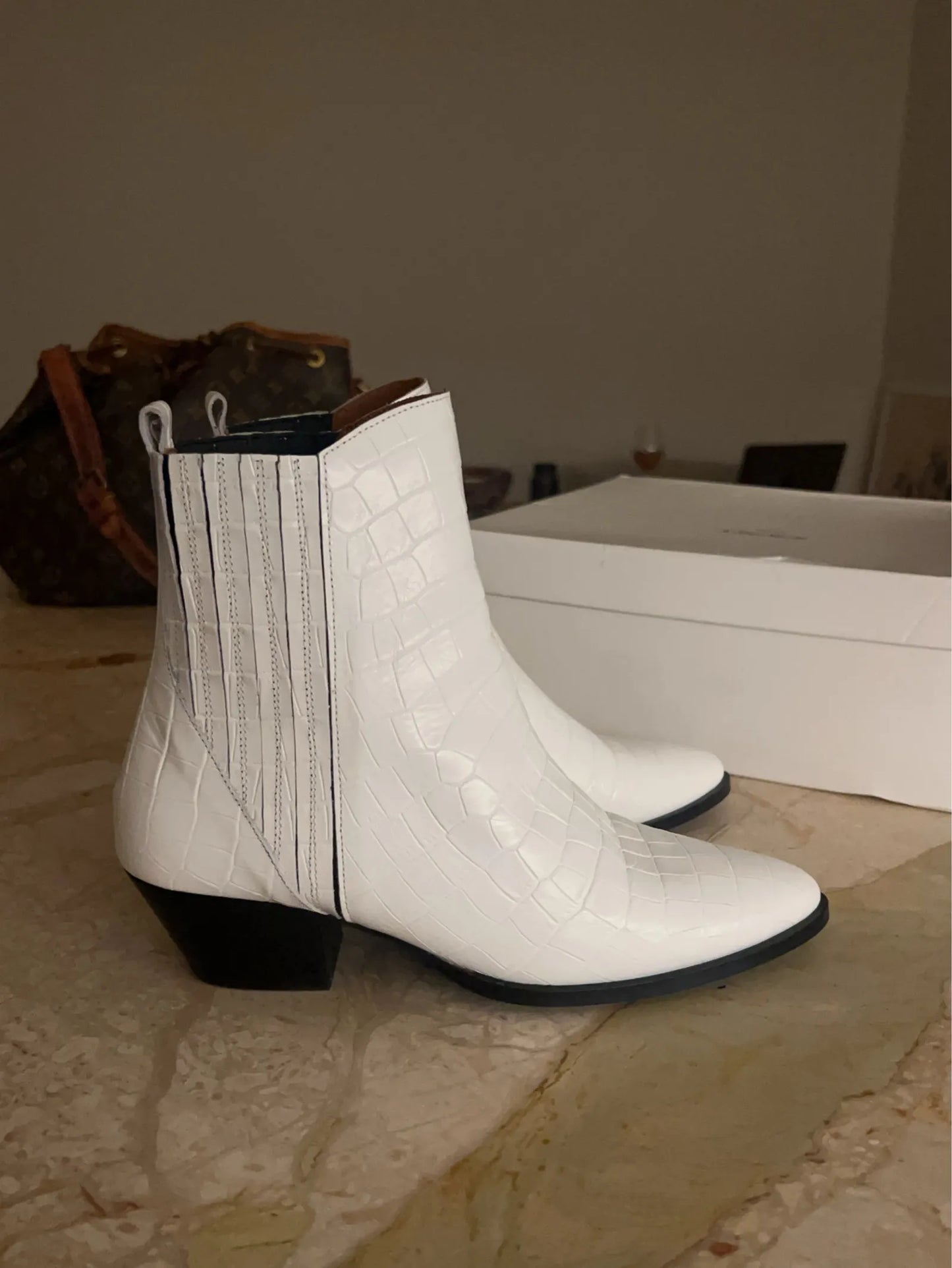 & Other Stories-boots NWT