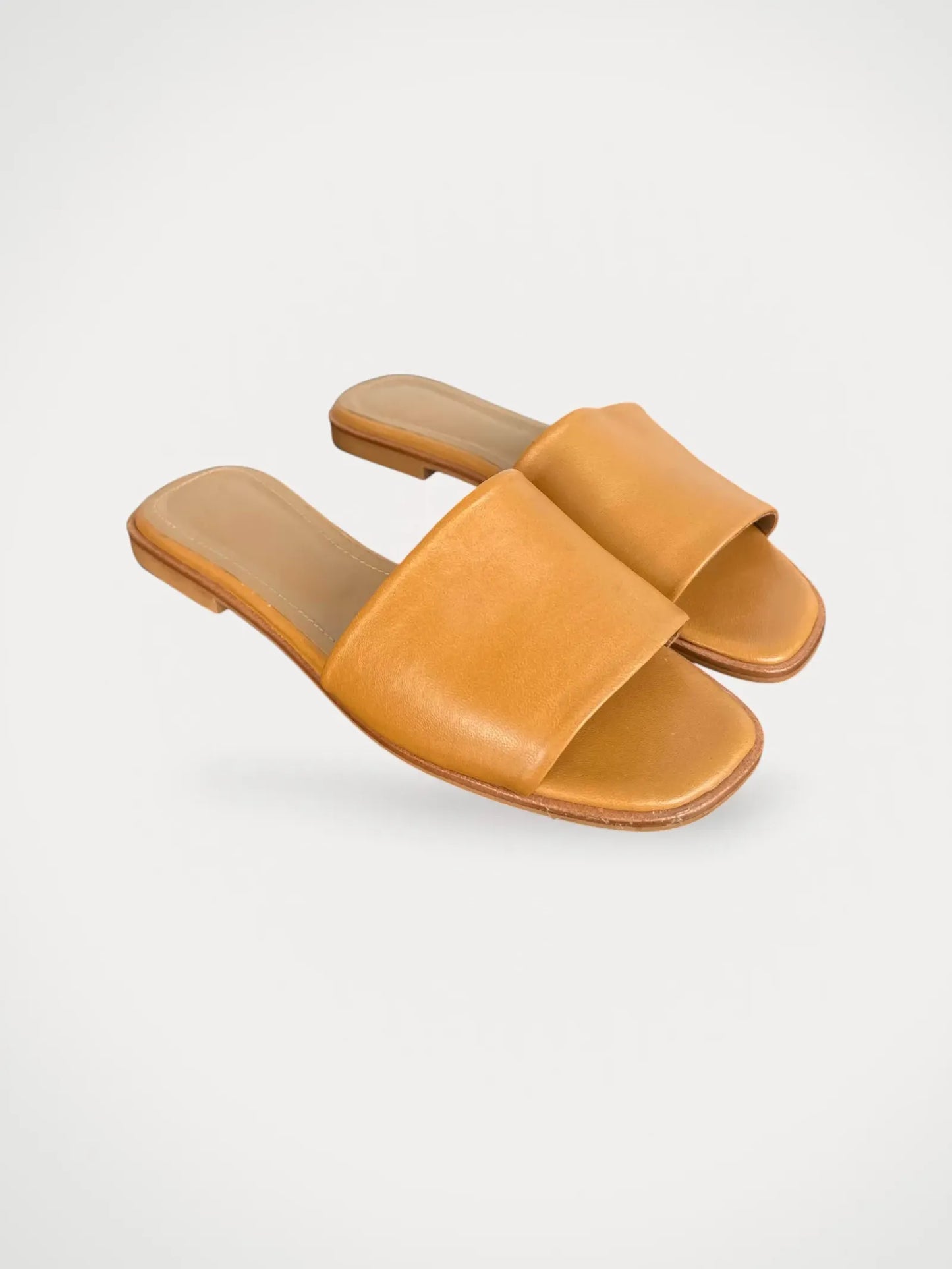 Flattered Mouna Leather Cognac Sandals