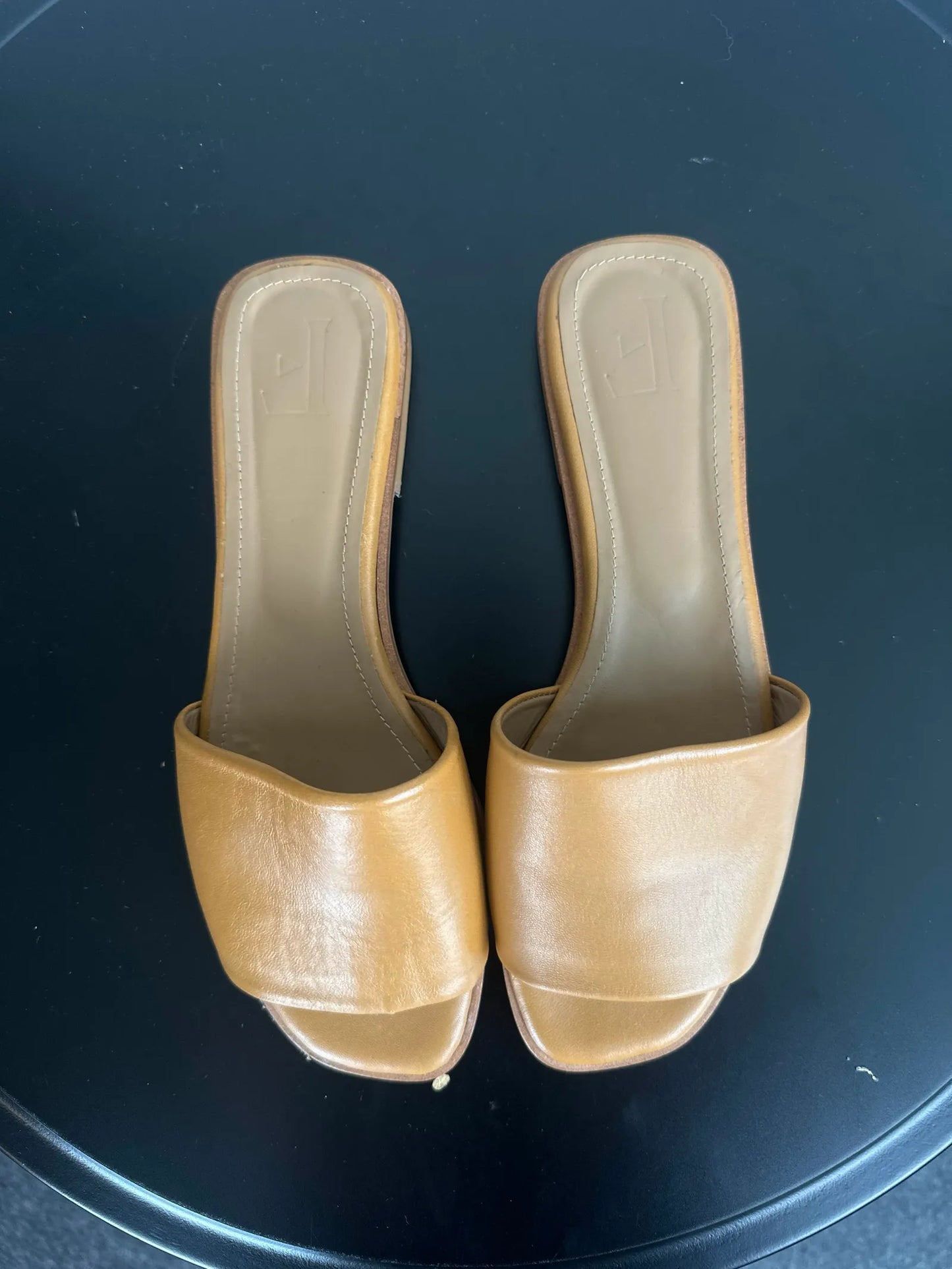 Flattered Mouna Leather Cognac Sandals