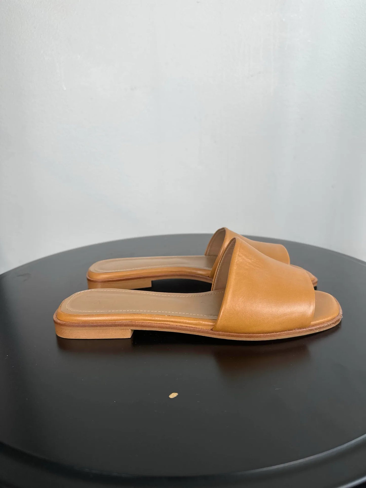 Flattered Mouna Leather Cognac Sandals