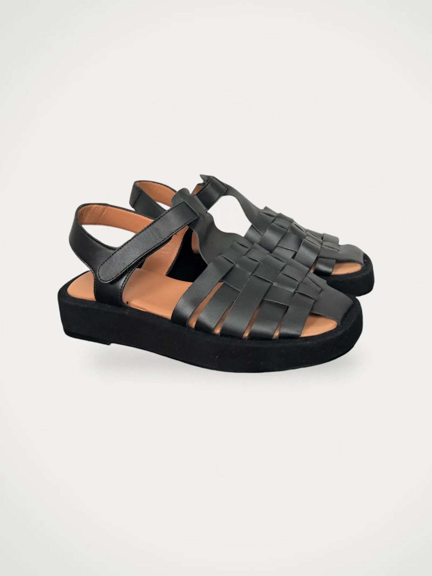 Flattered Gigi Black Leather-skinnsandaler NWT