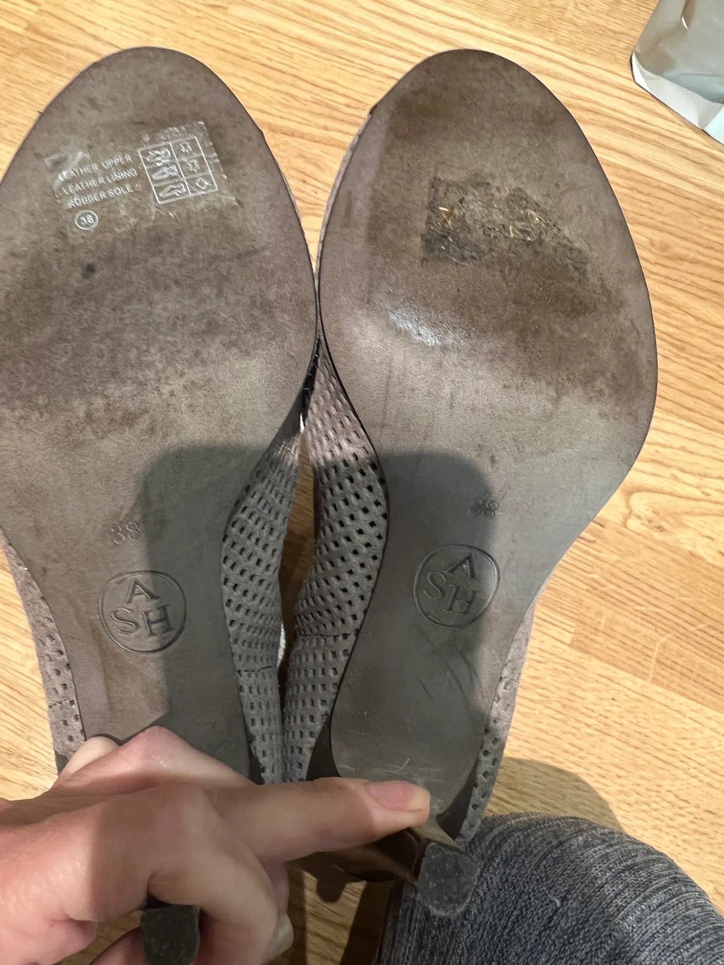Ash Heels