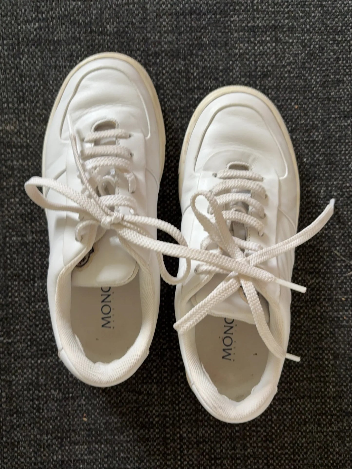 Moncler-skinnsneakers