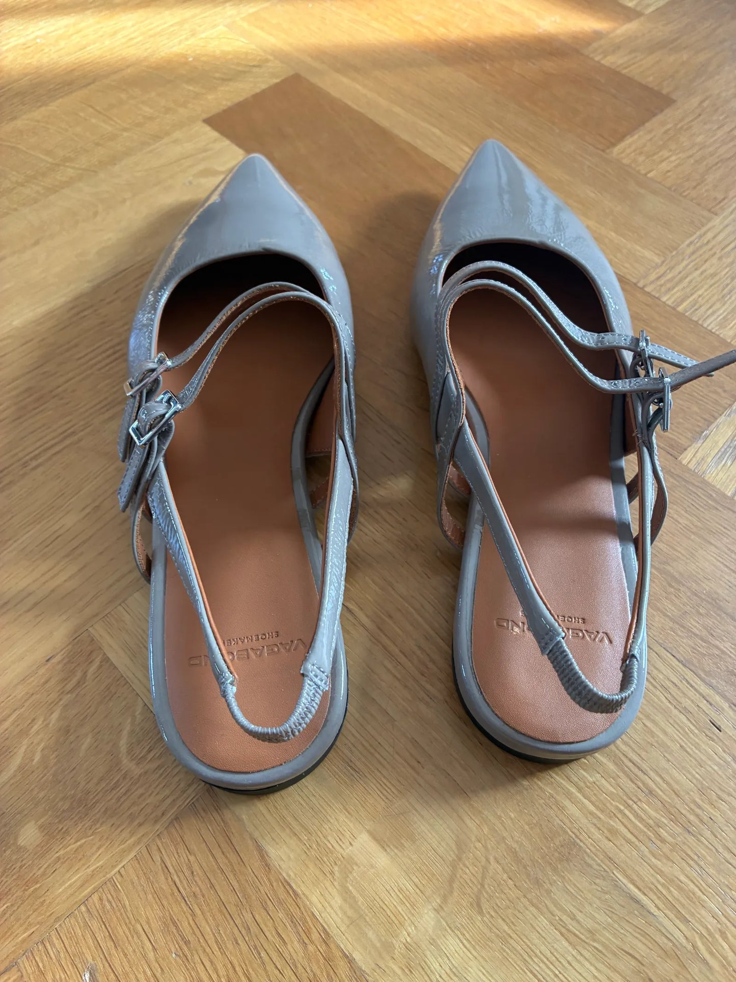Vagabond Hermine Ballet flats