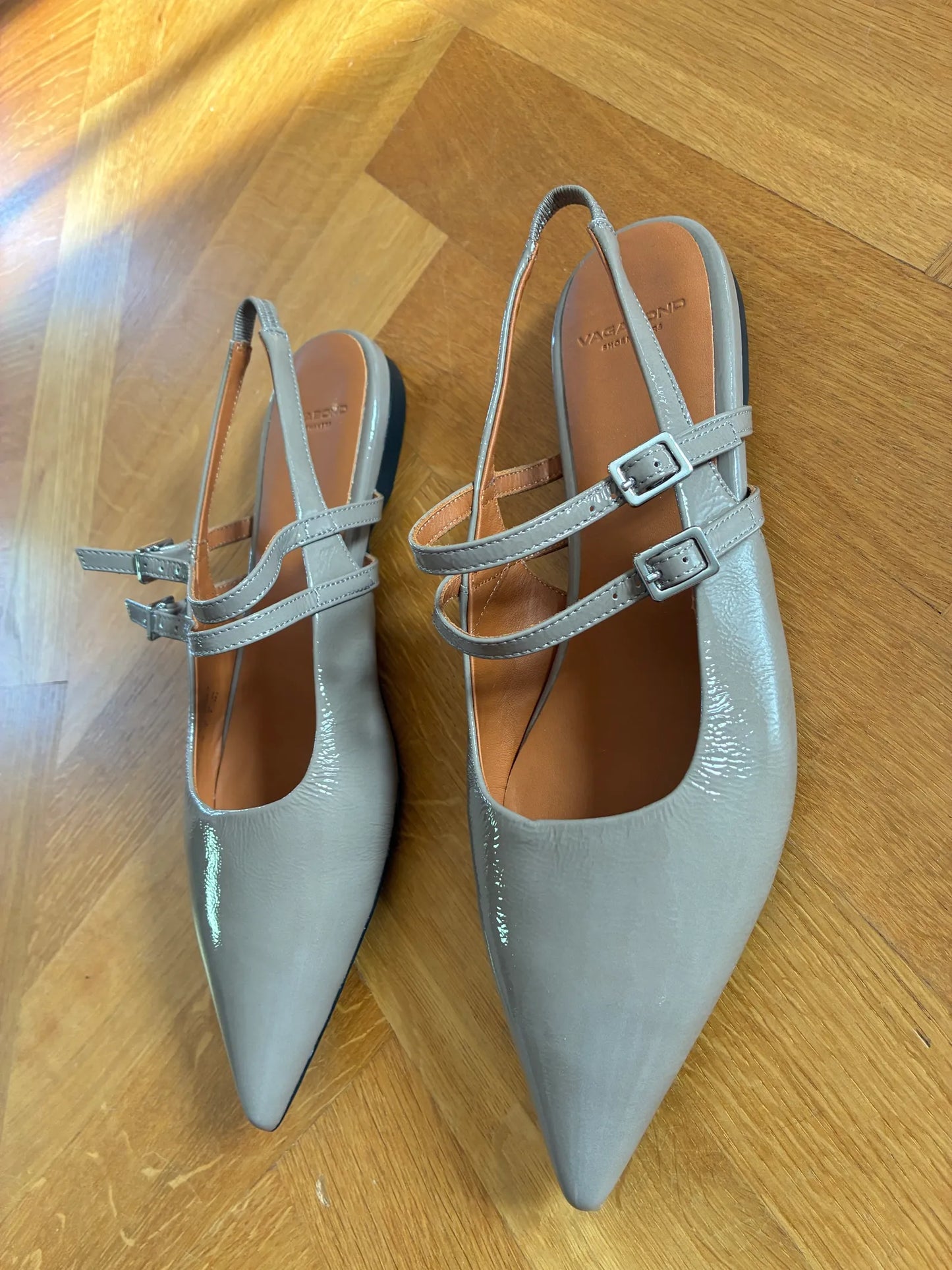 Vagabond Hermine Ballet flats