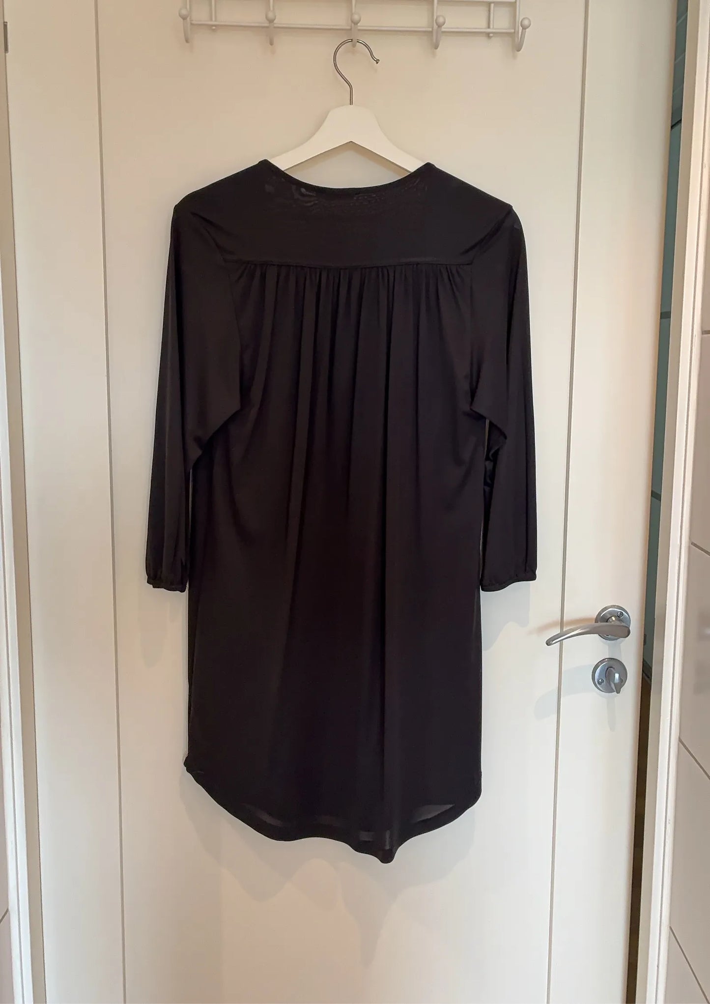 Filippa K-klänning