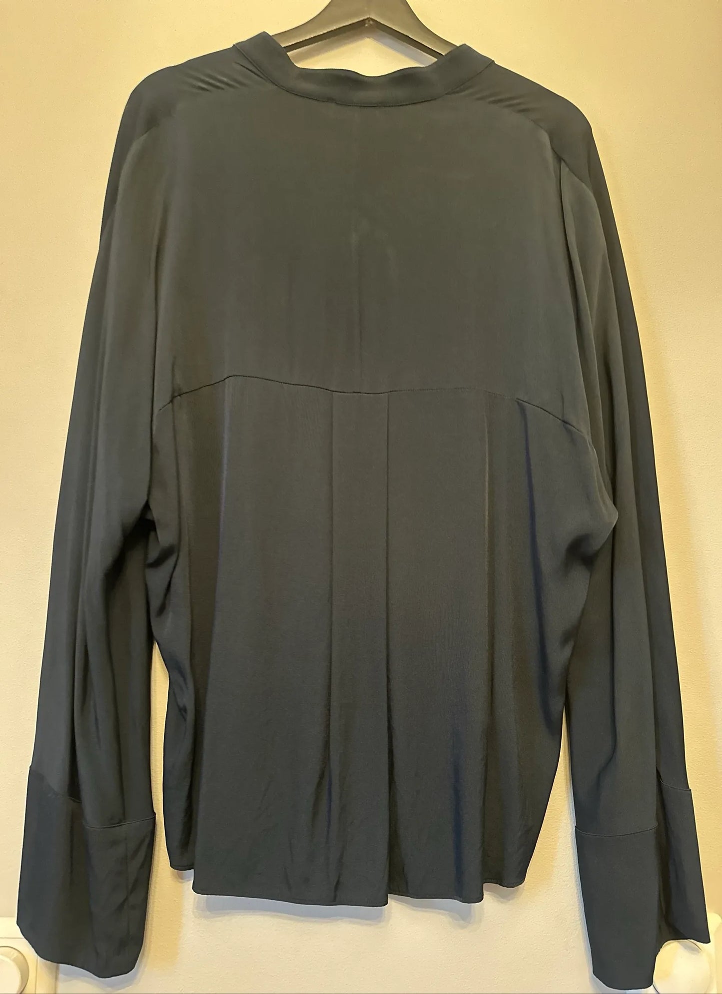 Ahlvar Gallery Blouse