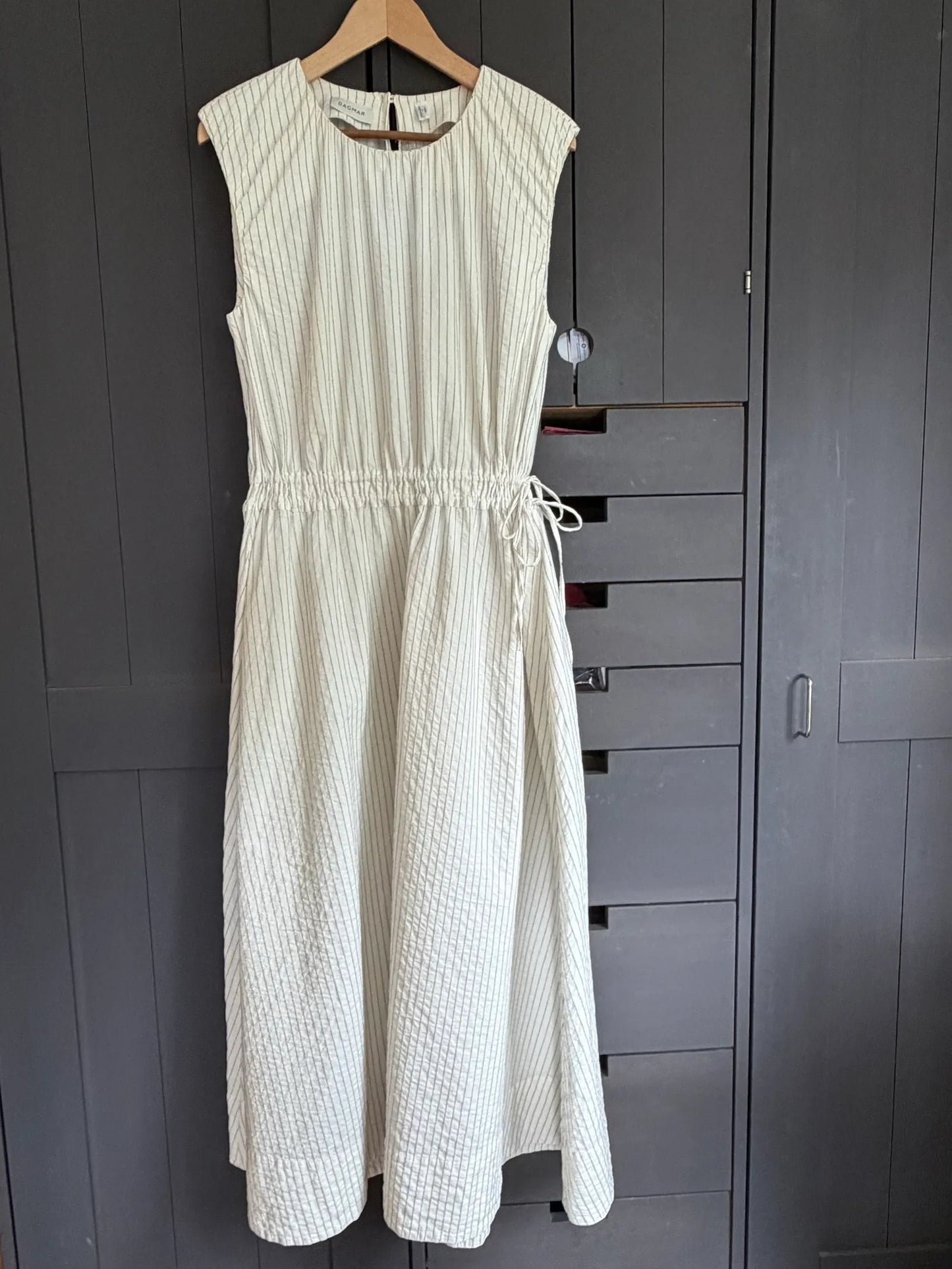 Dagmar Ruffle Cotton-klänning