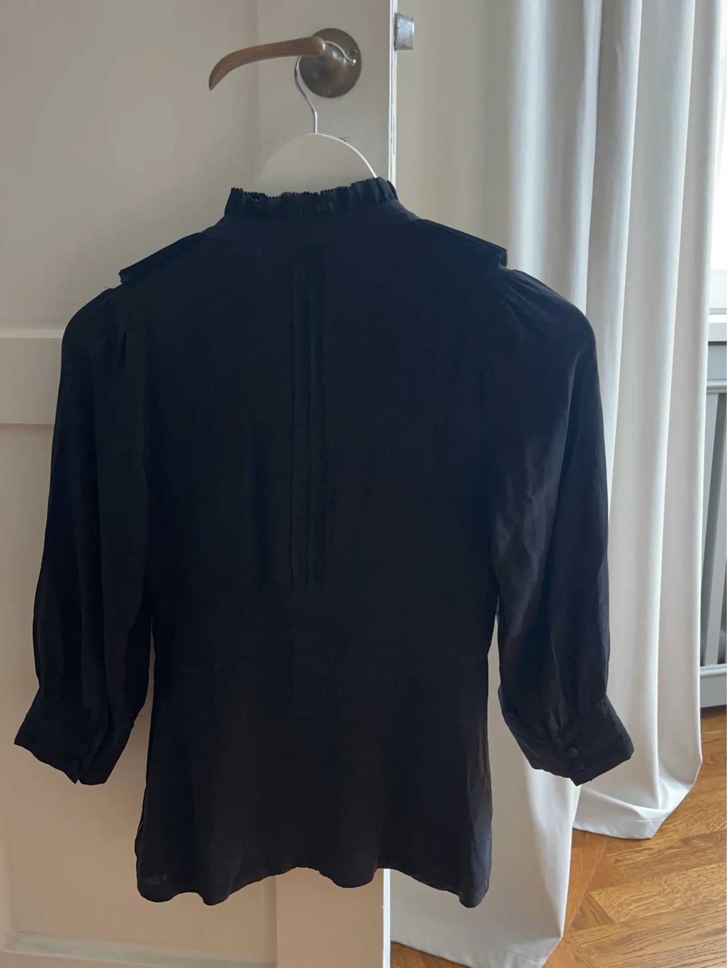 Ted Baker-sidenblus