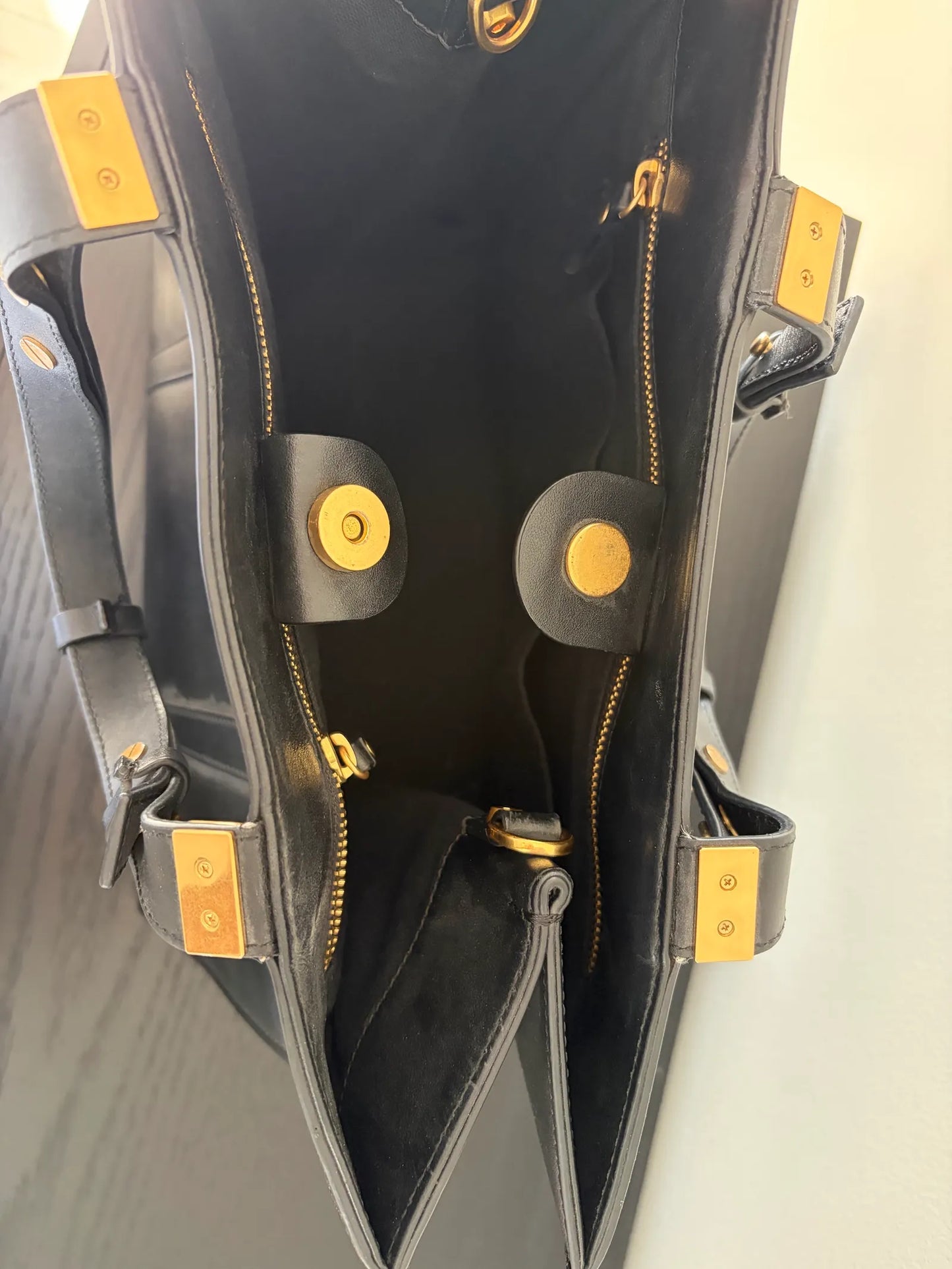 Coccinelle Tasche Shopper Tote-skinnhandväska