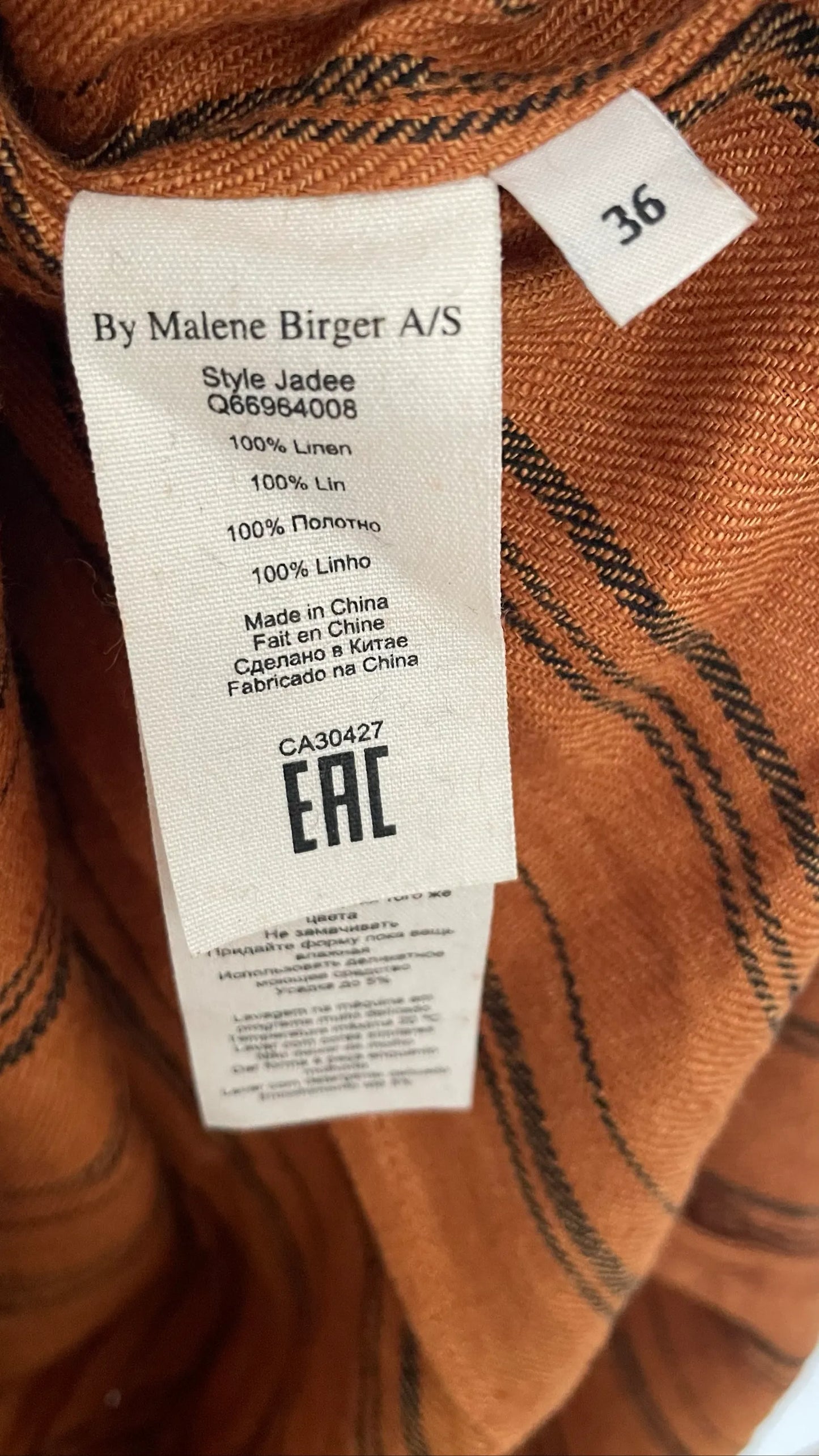 By Malene Birger Jadee-linneklänning
