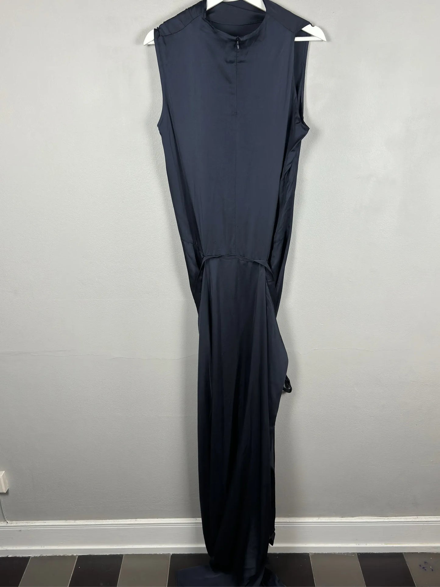 Ahlvar Gallery Dress