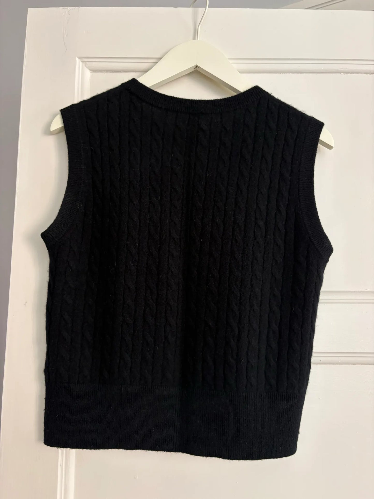Soft Goat Cable Knit Singlet-kashmirväst
