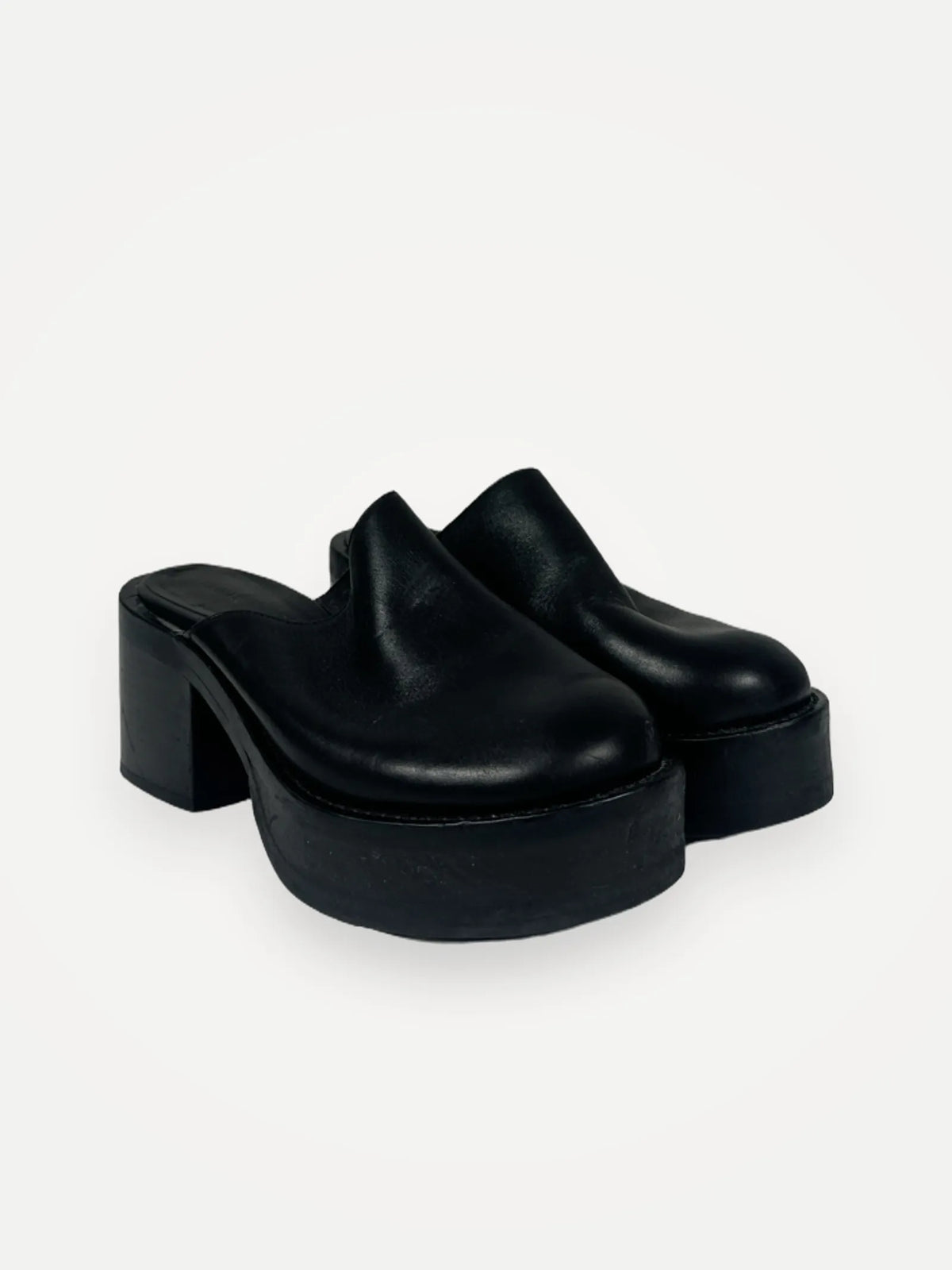 Filippa K-skinnklackar