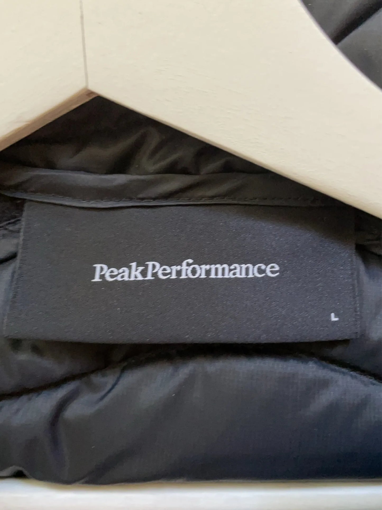 Peak Performance Helium Hybrid Hood Puffer jacket
