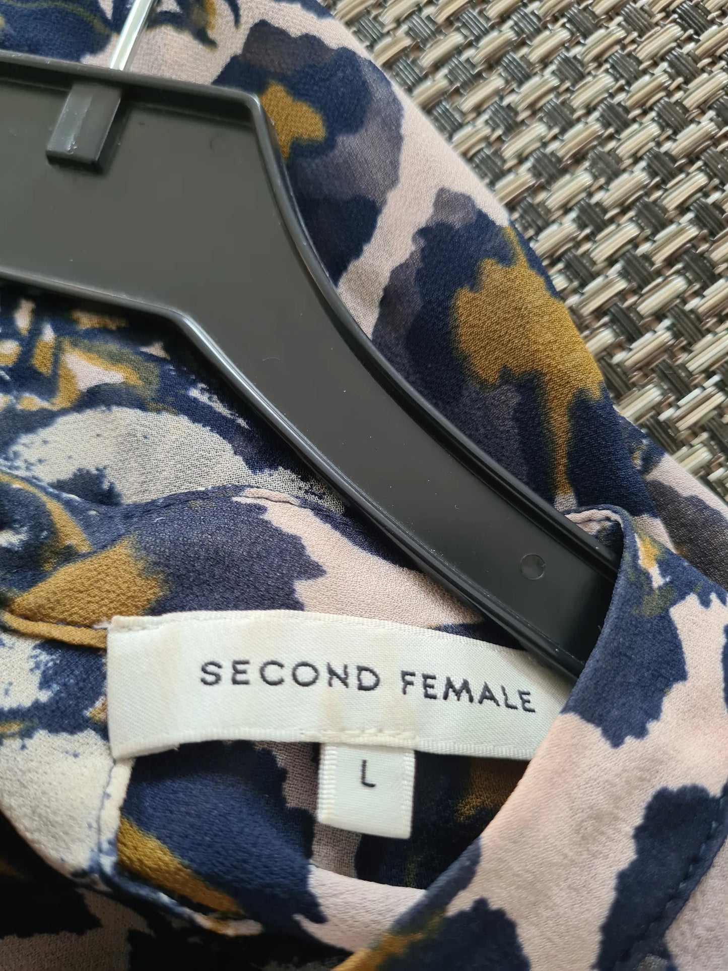 Second Female-blus
