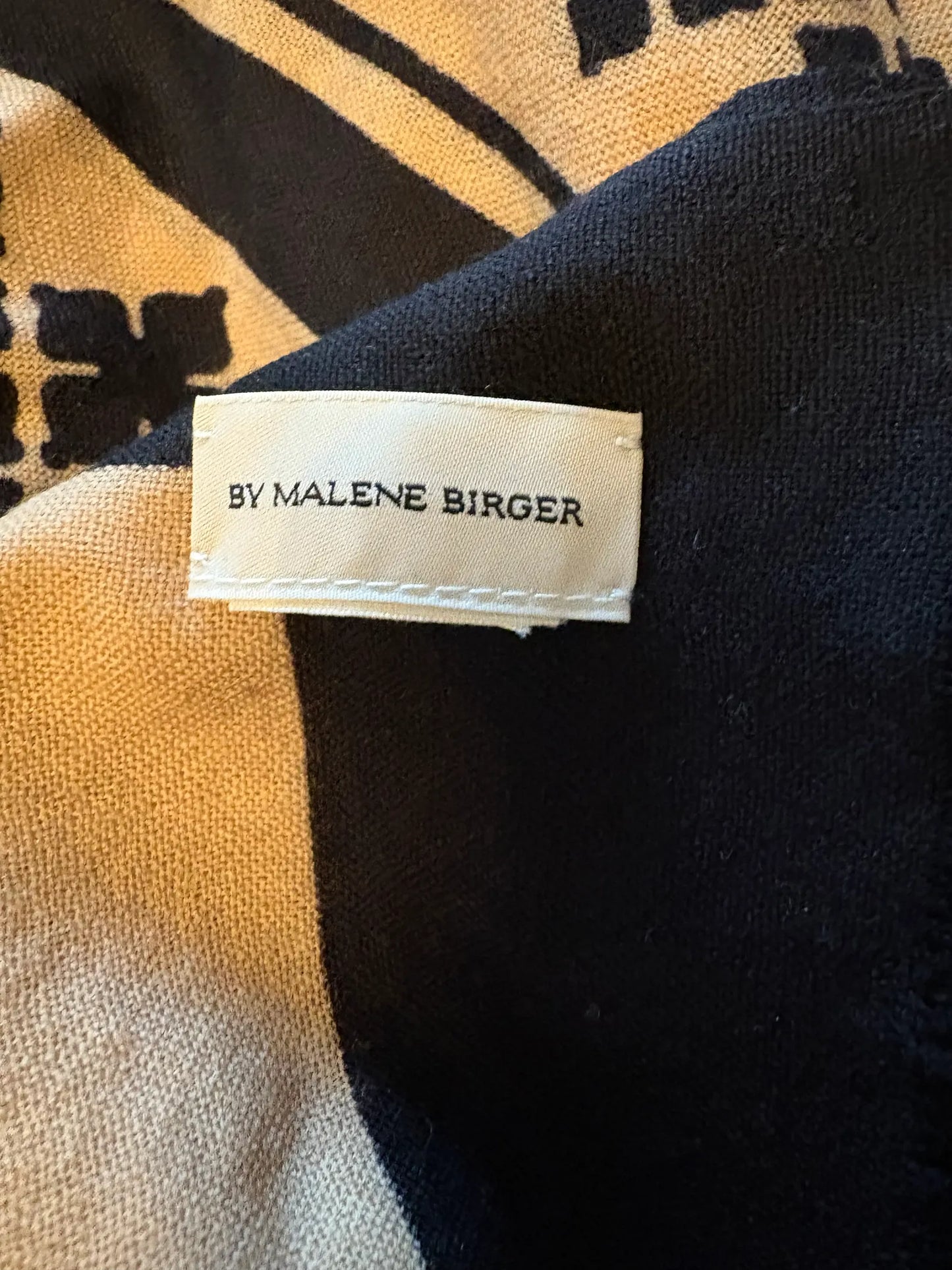 By Malene Birger Malene Birger Julee Scarf