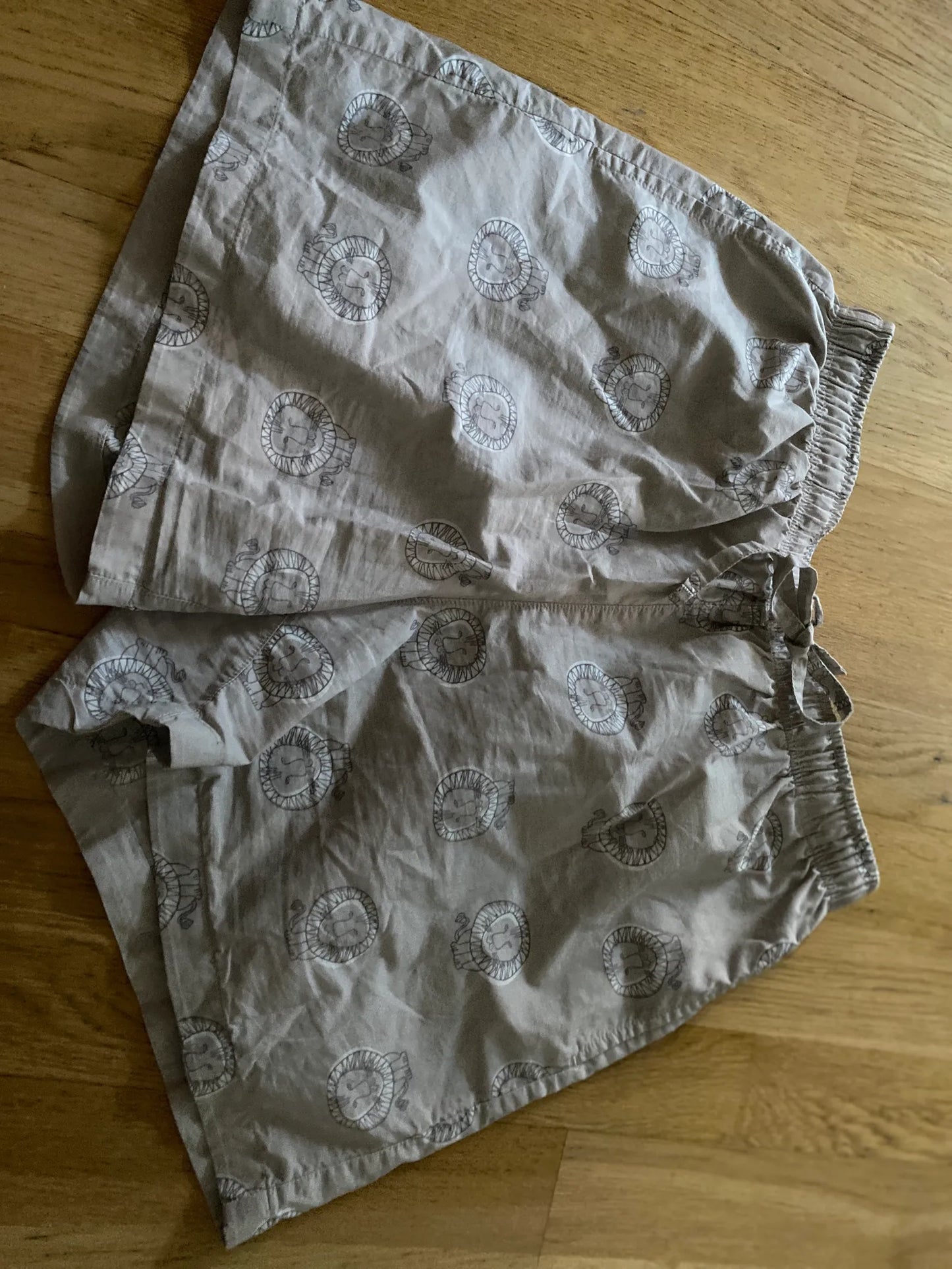Uniqlo x Lisa Larson-shorts