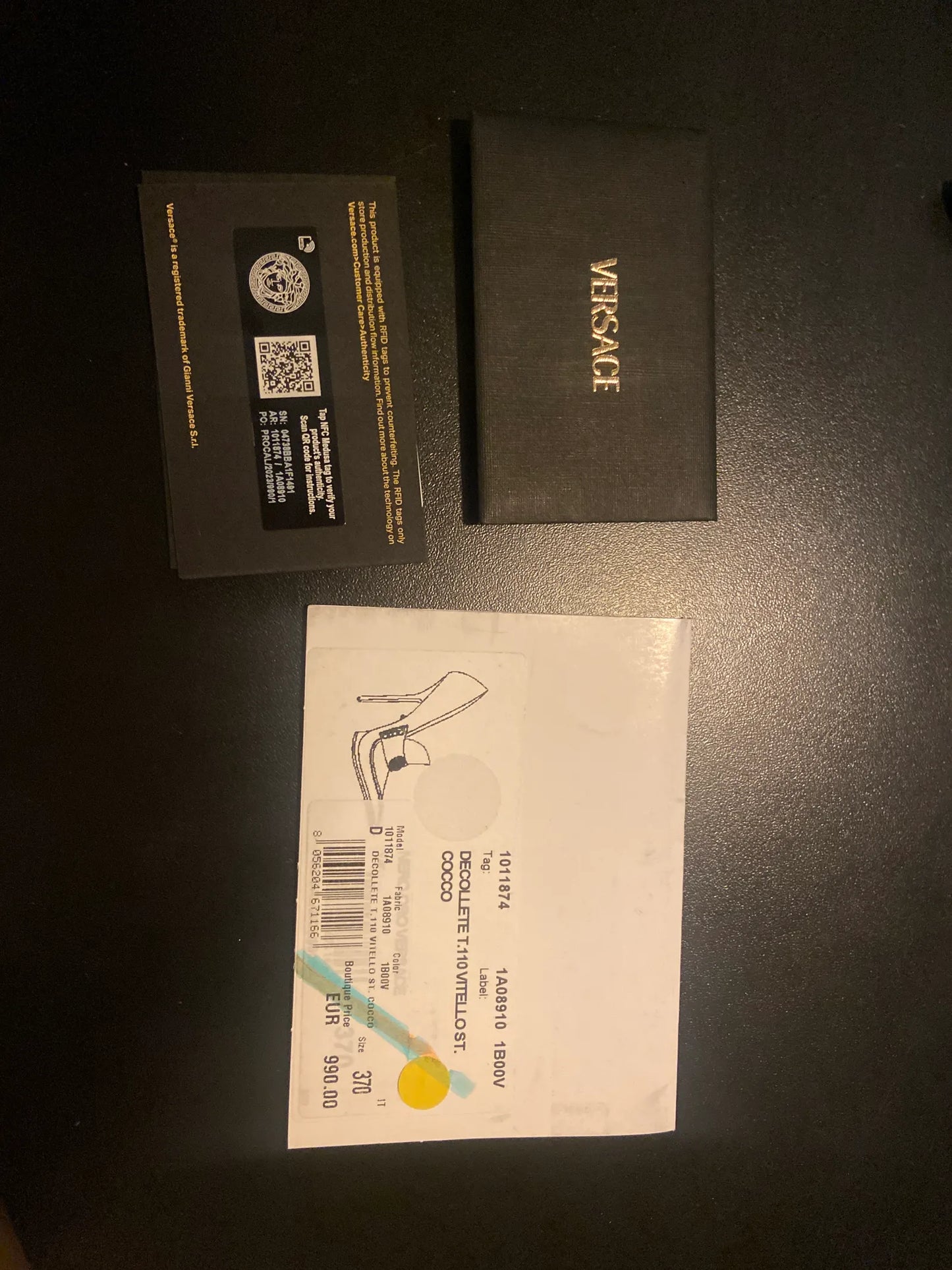 Versace 110 Calf Leather Black Gold-skinnklackar