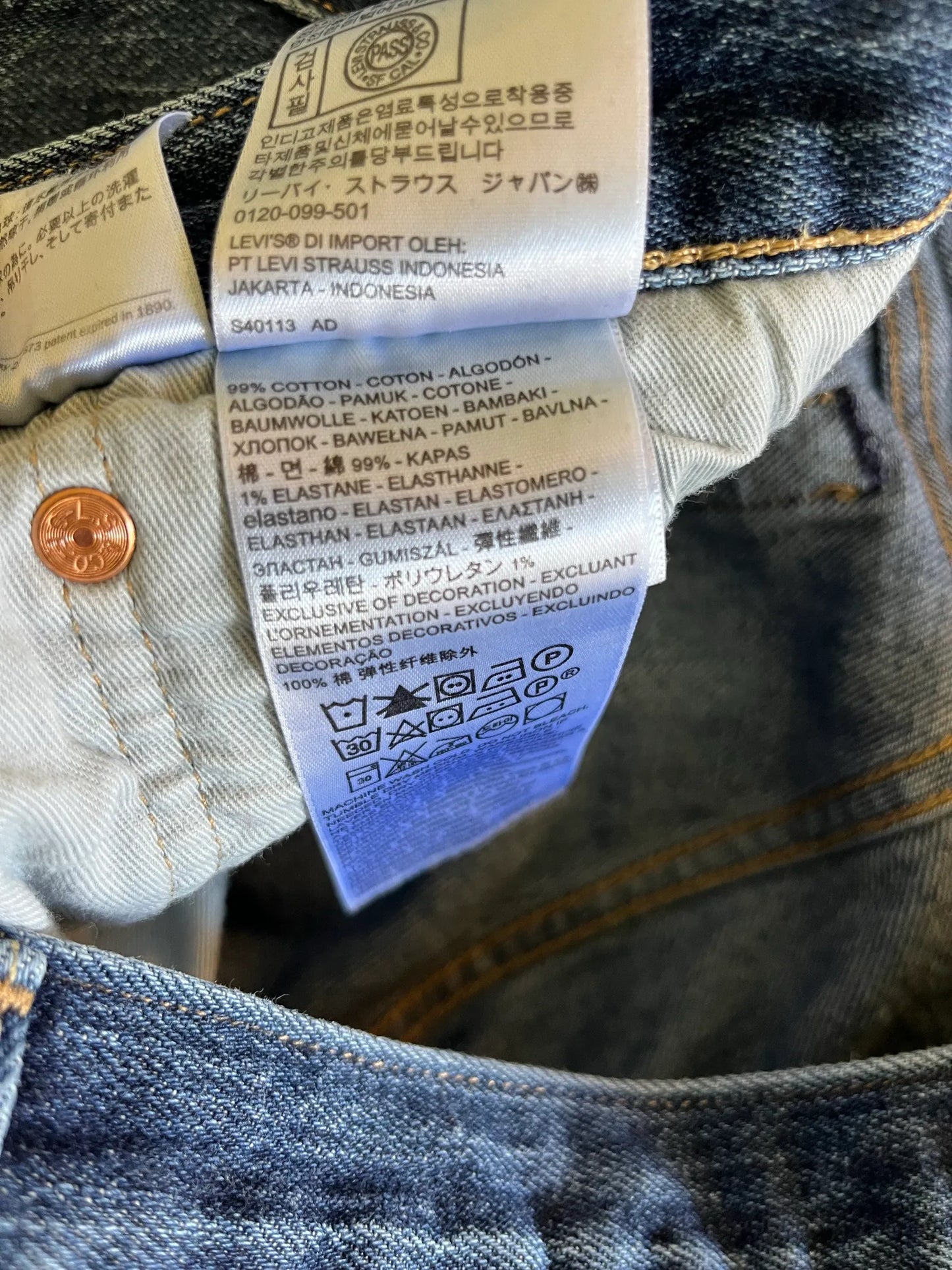 Levi's 501 Jeans