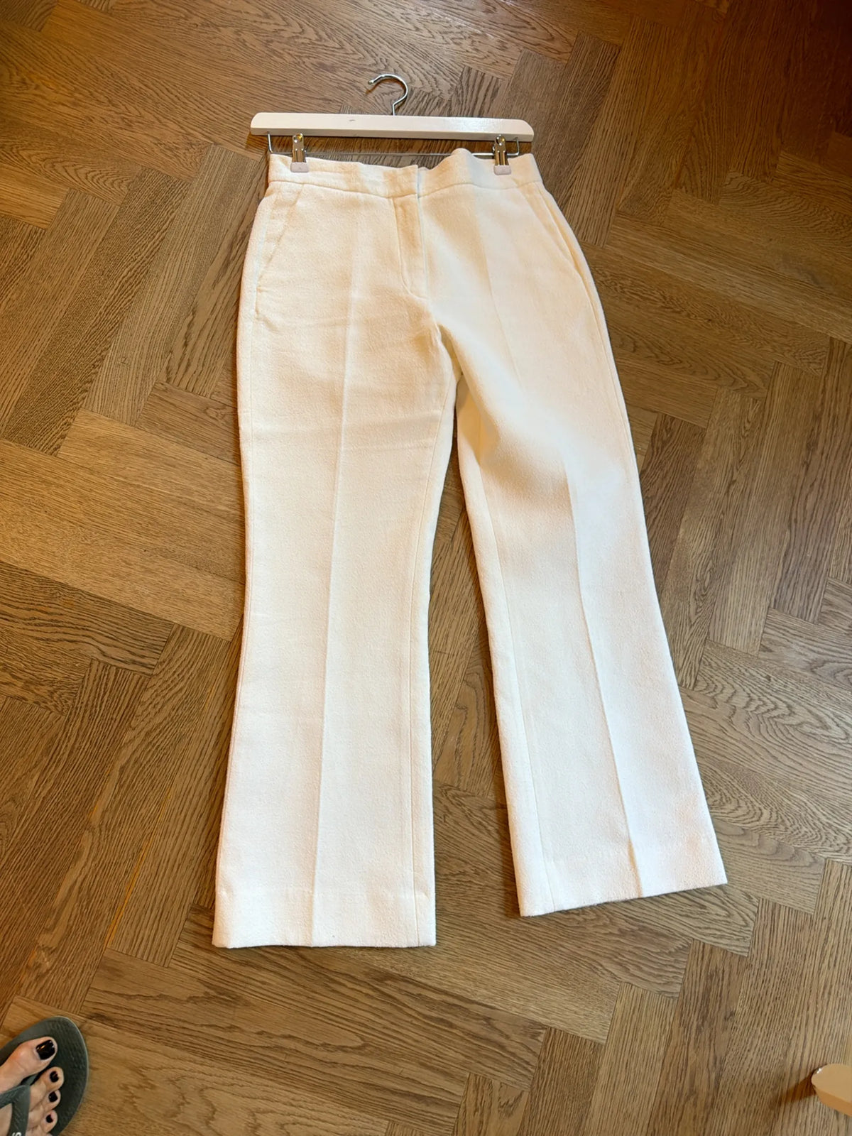 Dagmar Suit