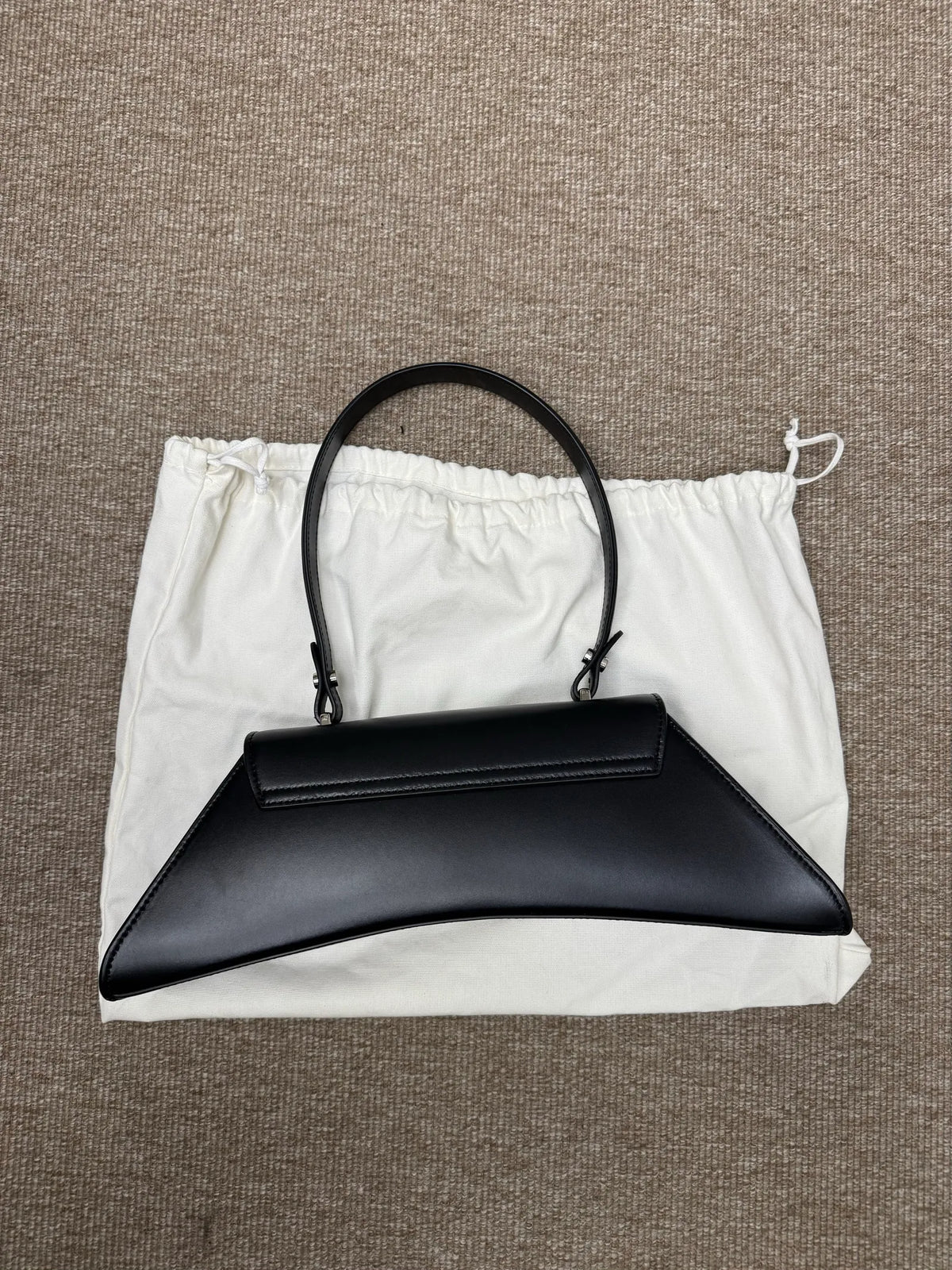 Keyimu Sleek Baguette-skinnhandväska