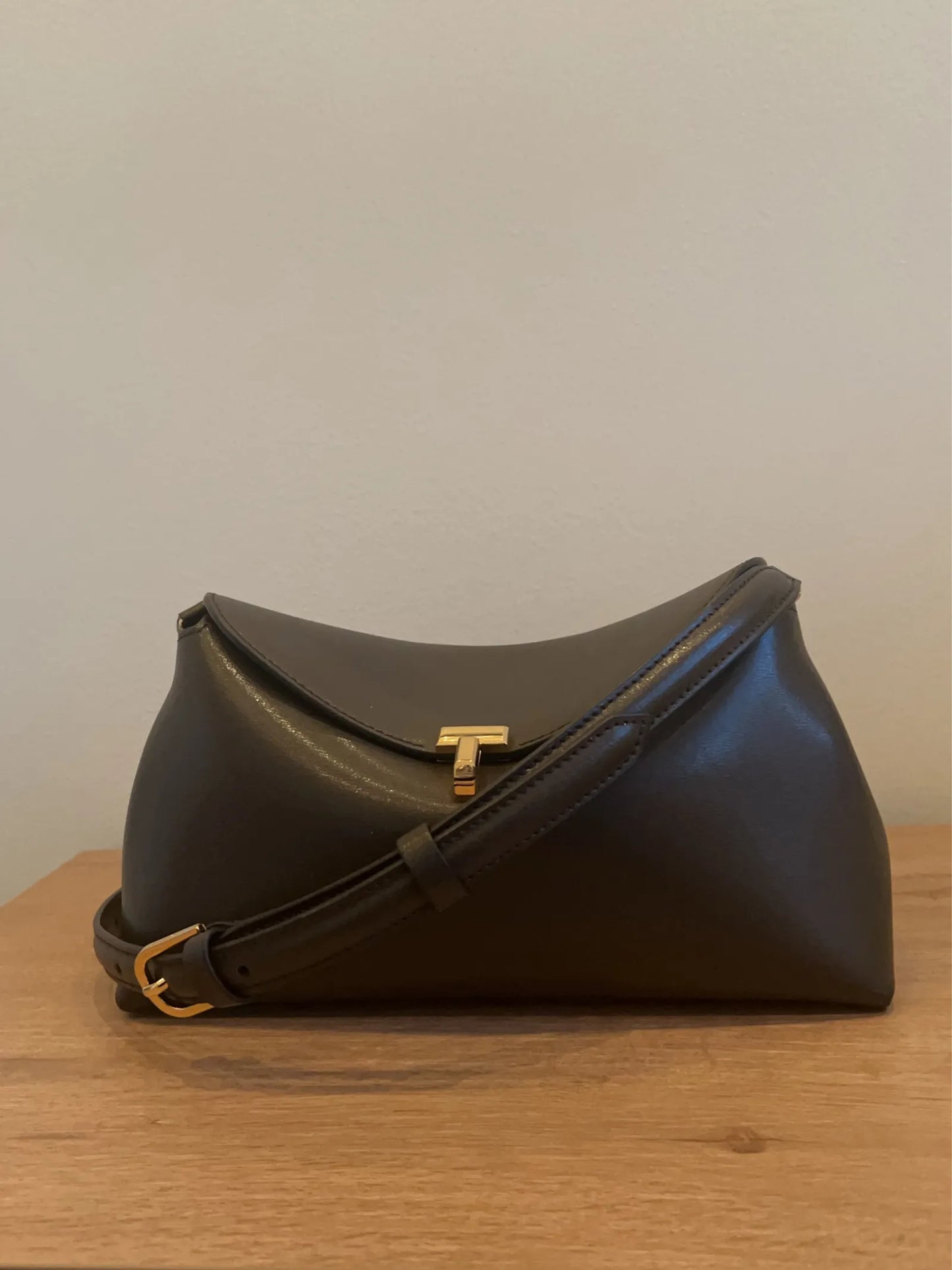 Toteme T-lock Bark Shoulder bag