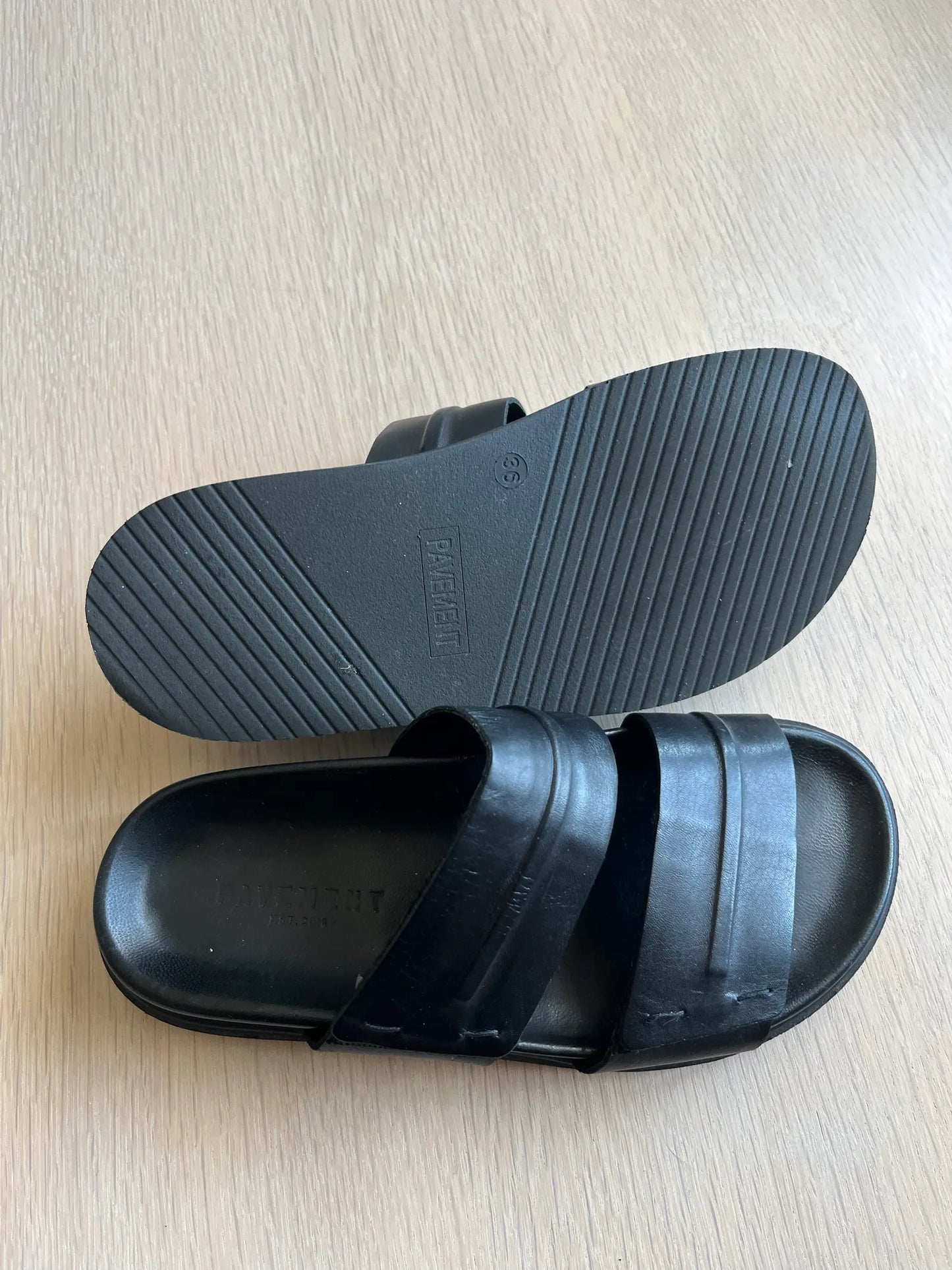 Pavement Filucca-skinnsandaler