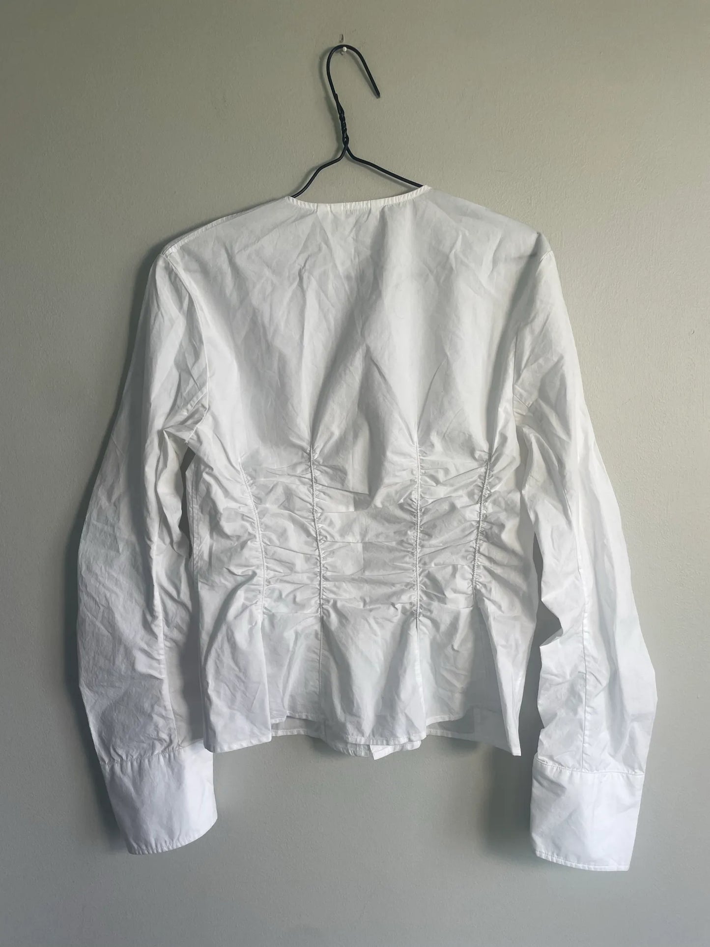 Weekday-skjorta
