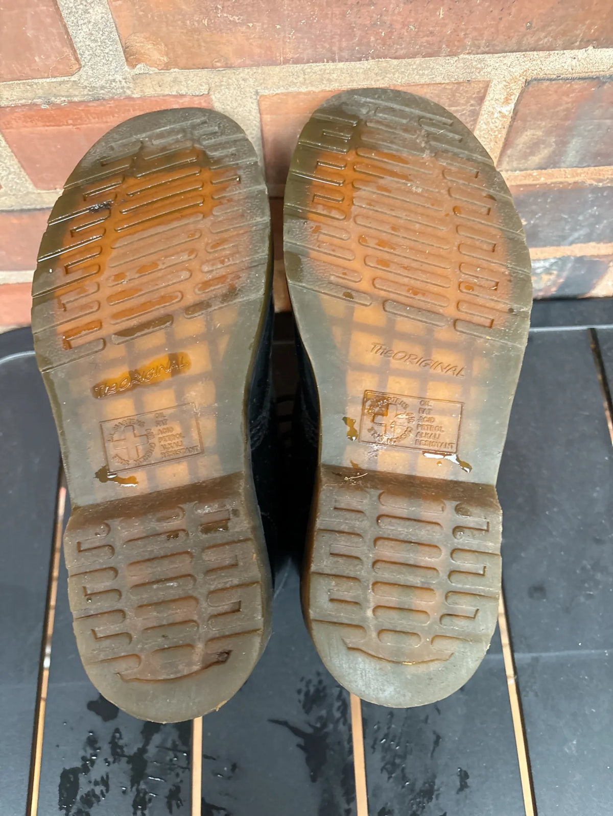 Dr. Martens-skinnkängor