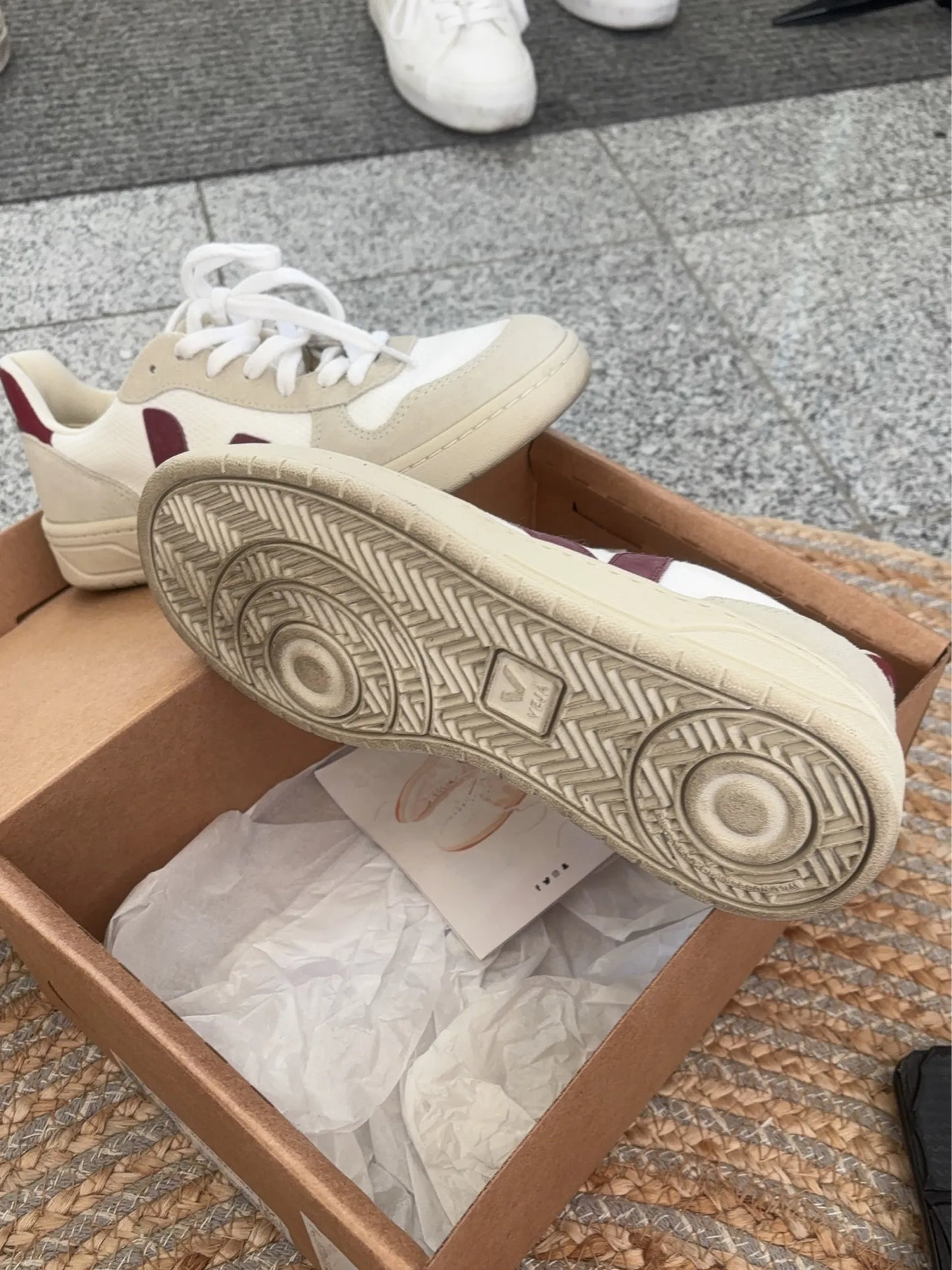 Veja V-10 B Mesh White Natural Marsala Sneakers