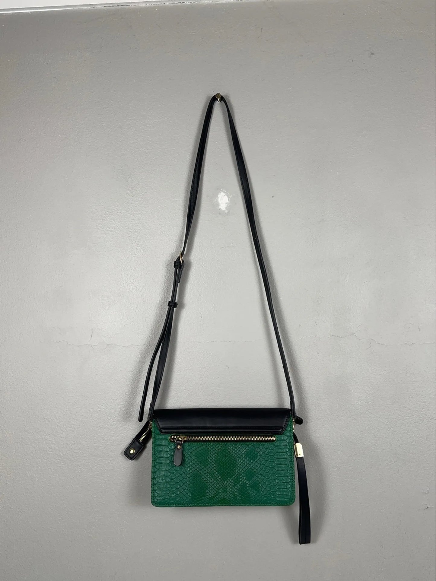 Pauls Boutique-skinnaxelremsväska
