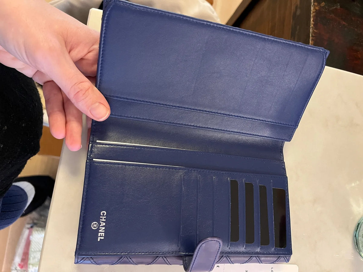 Chanel L Double Wallet-skinnplånbok NWOT