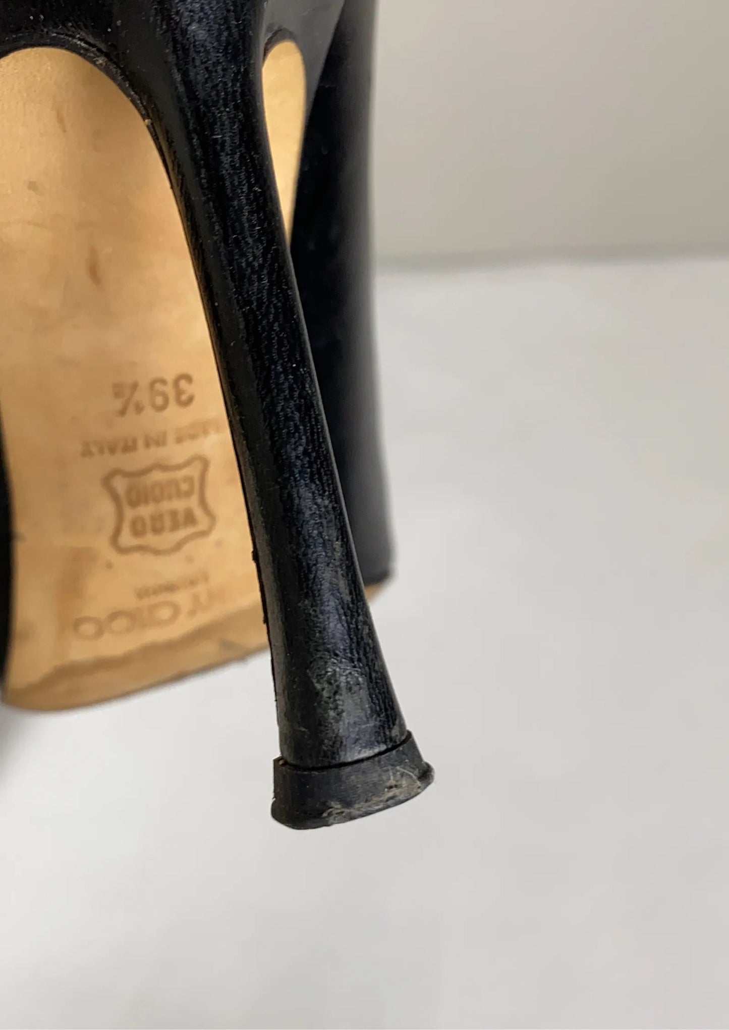 Jimmy Choo-skinnklackar