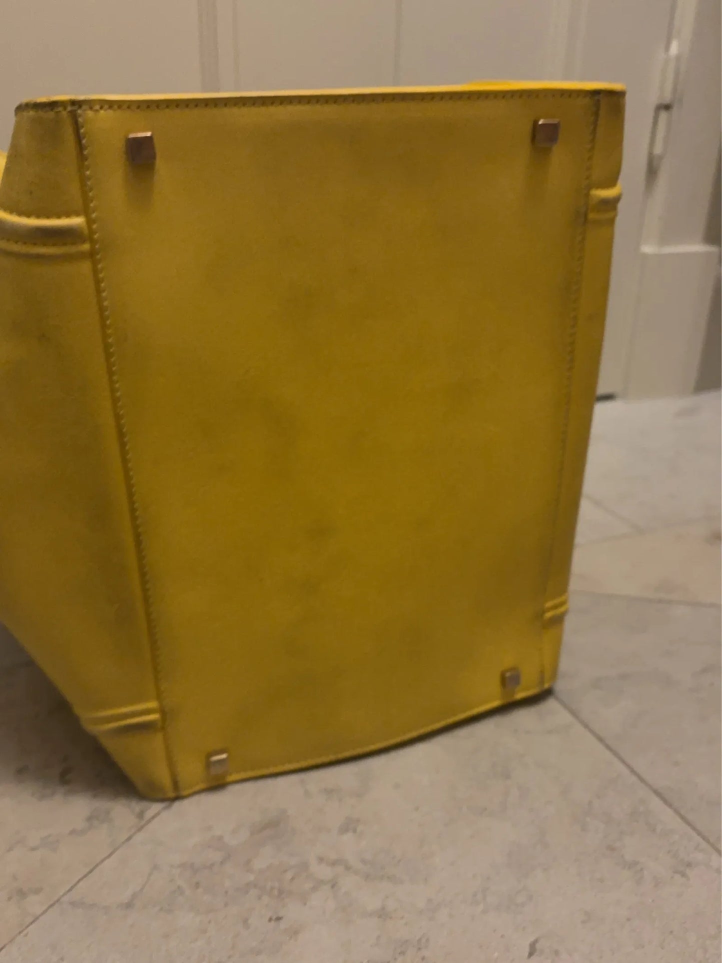 Céline Phantom Xxl-skinnaxelremsväska