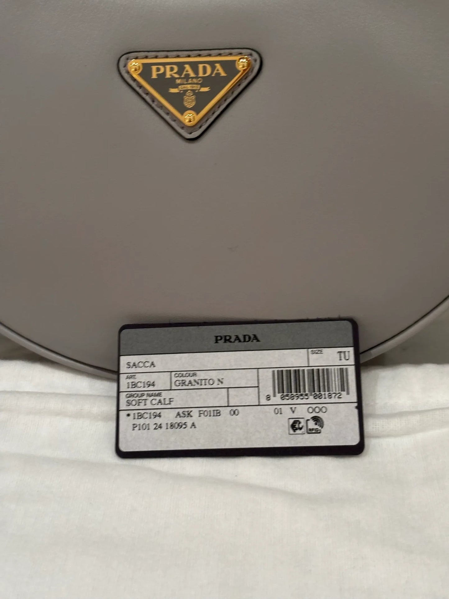Prada Arqué Small Leather Shoulder-skinnhandväska NWOT