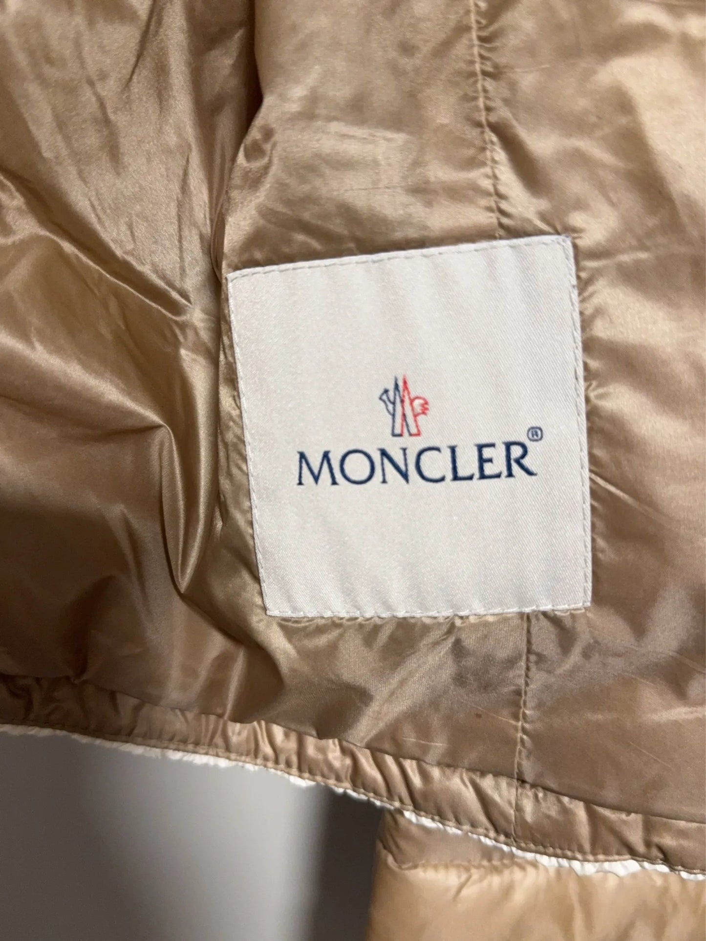 Moncler-dunjacka