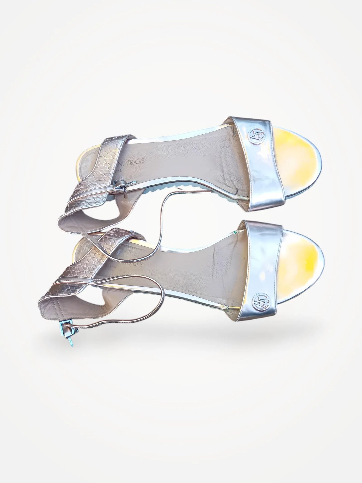 Armani-sandaler