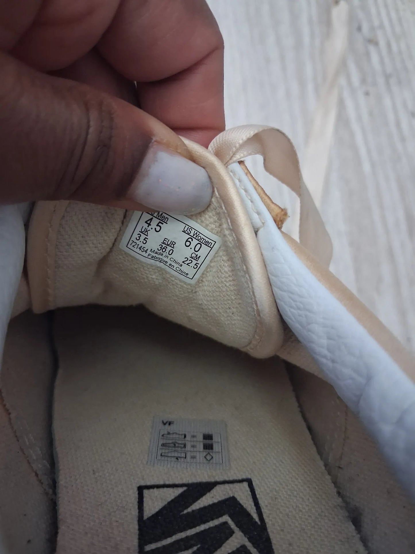 Vans Sneakers