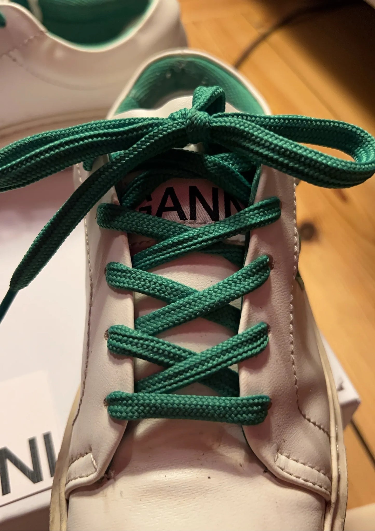 Ganni Kelly Green-skinnsneakers