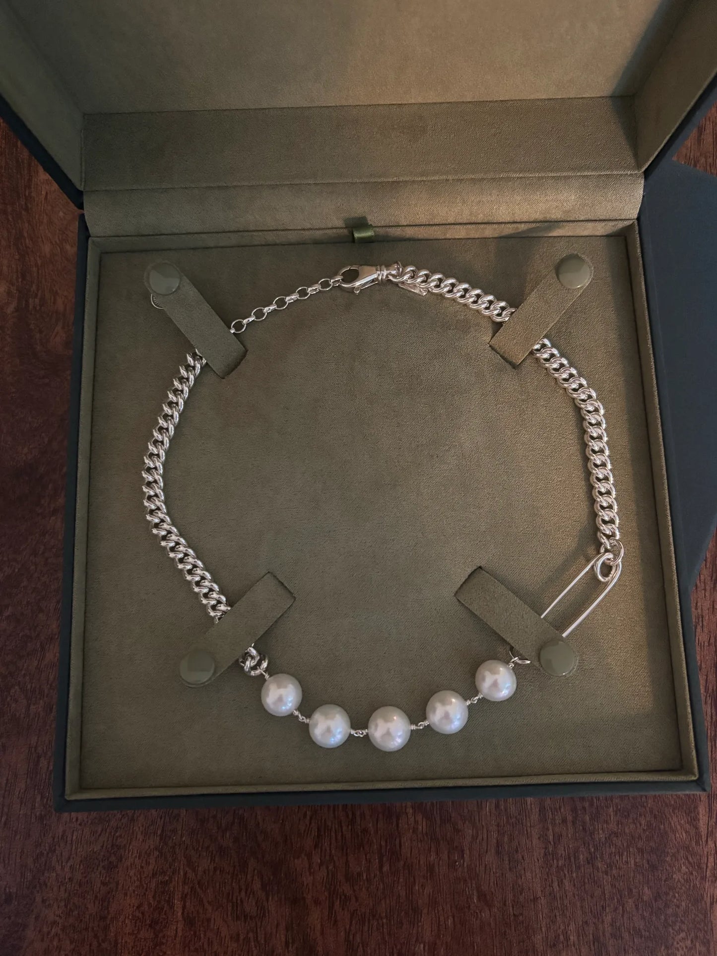 Maria Nilsdotter Rebel-halsband NWOT