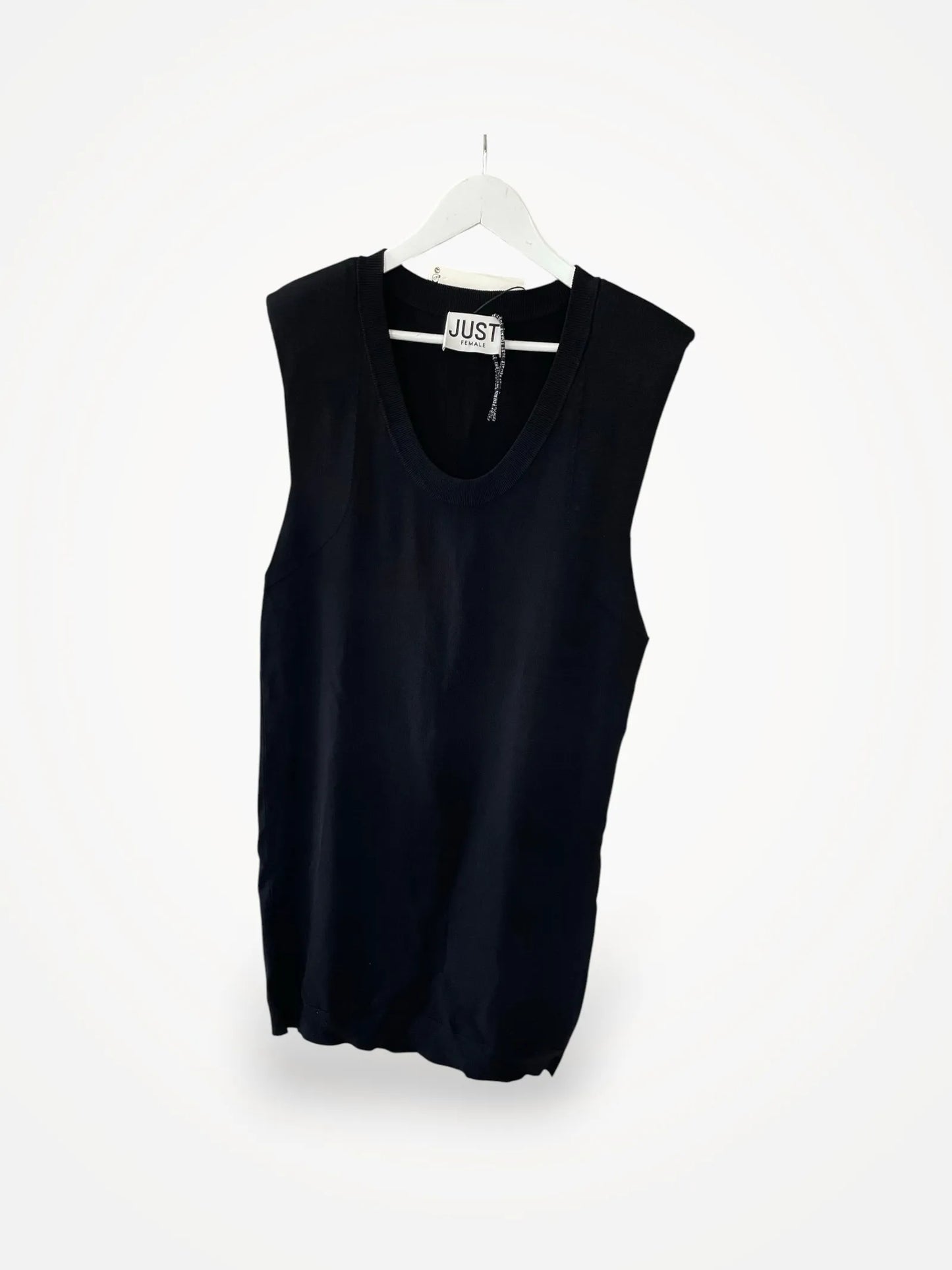 Second Female Manta Knit Vest