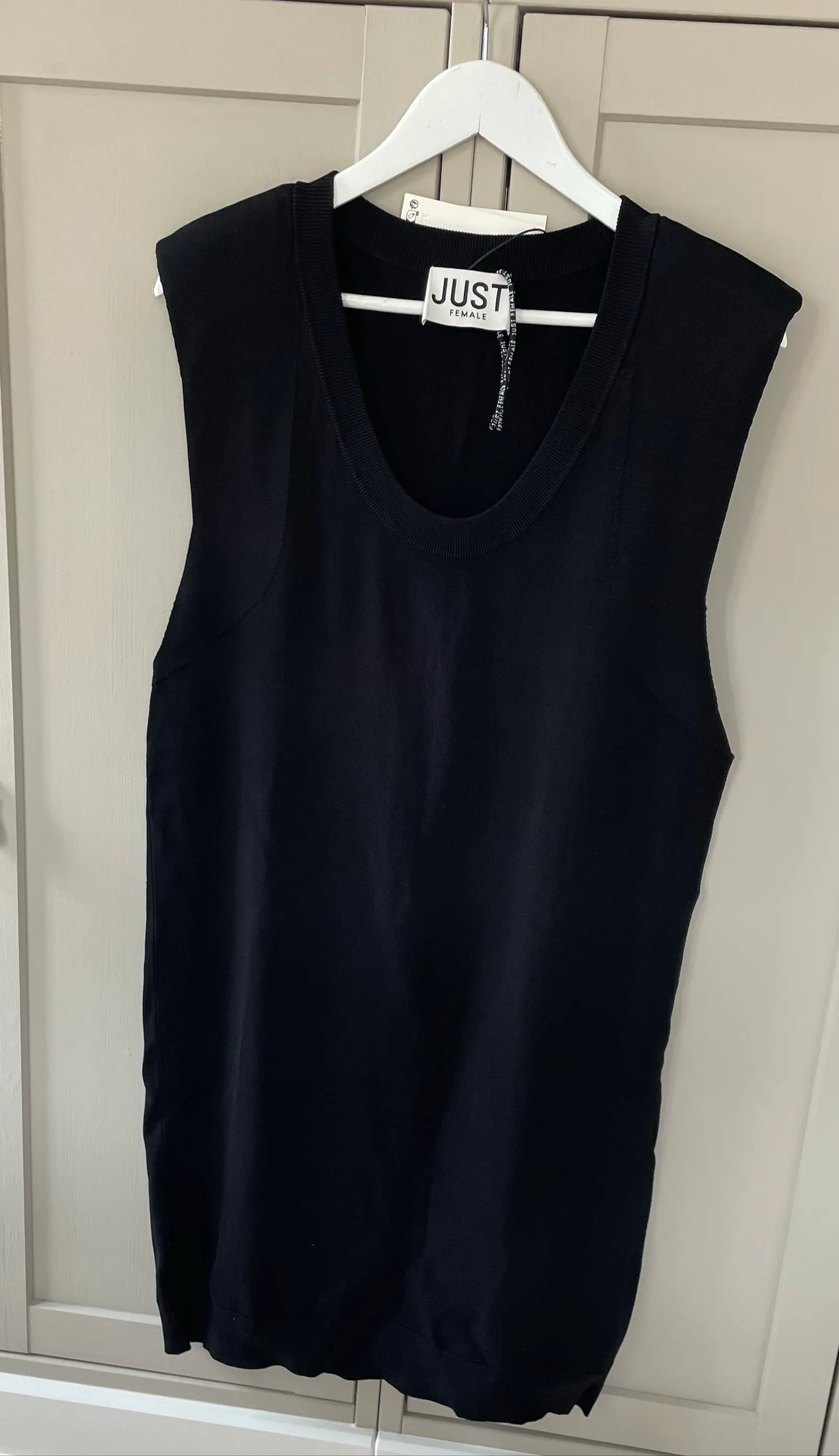 Second Female Manta Knit Vest