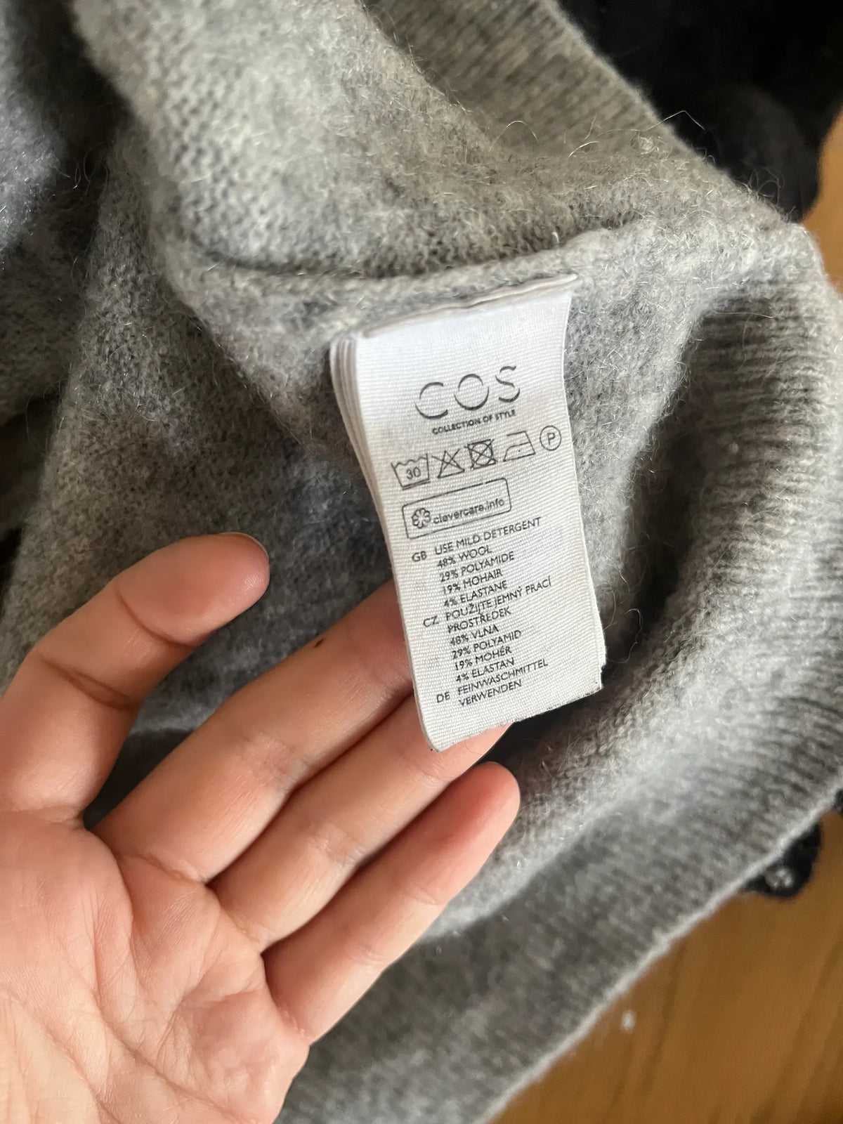 Cos-ulltröja