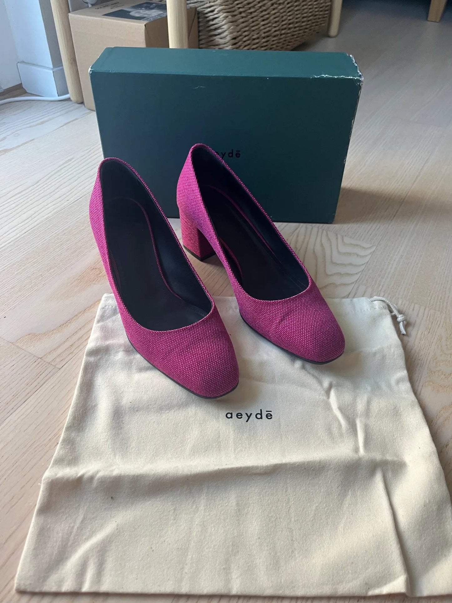Aeyde Blake Hotpink Canvas Heels