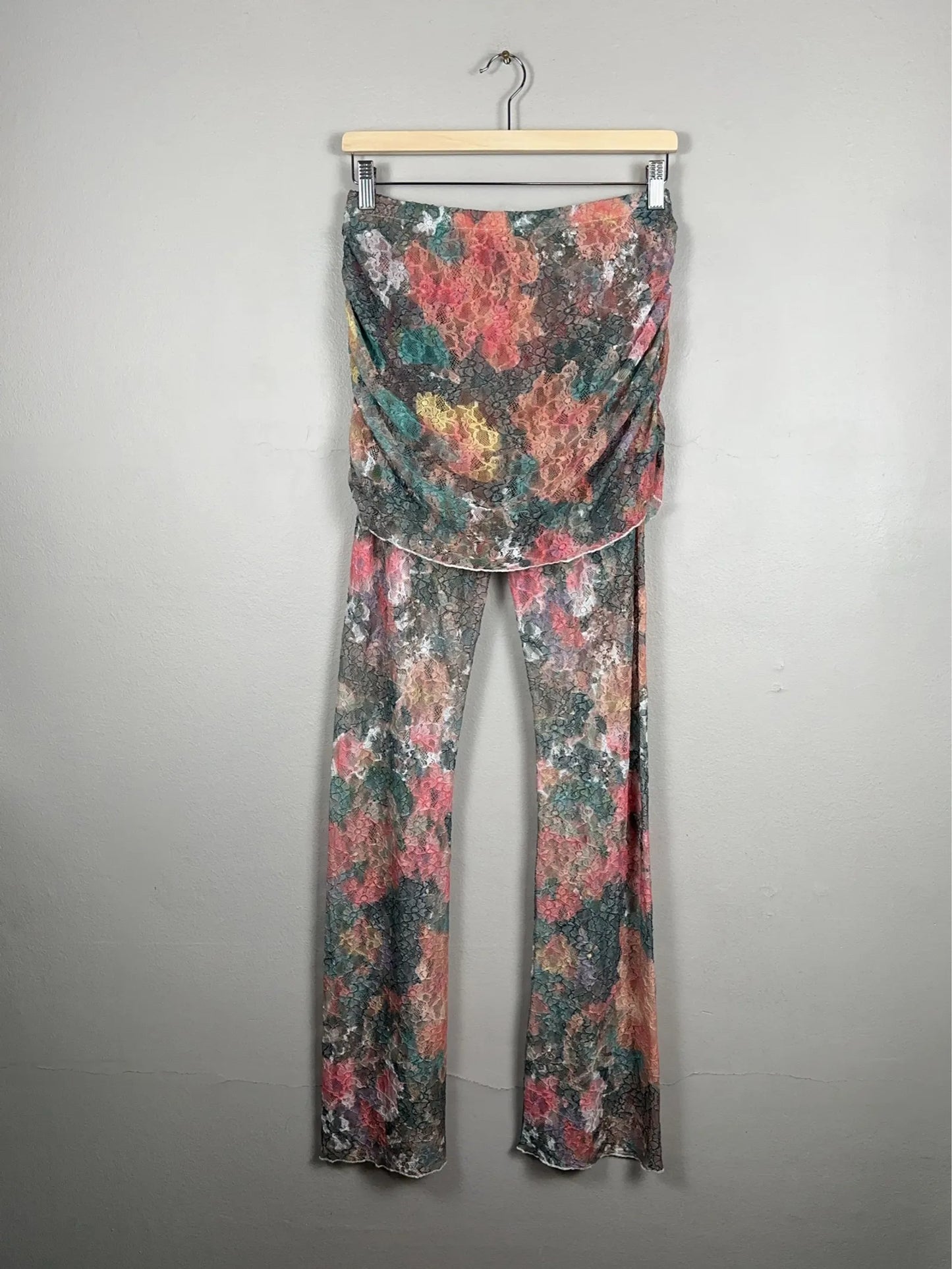 Rave Review-byxor NWT