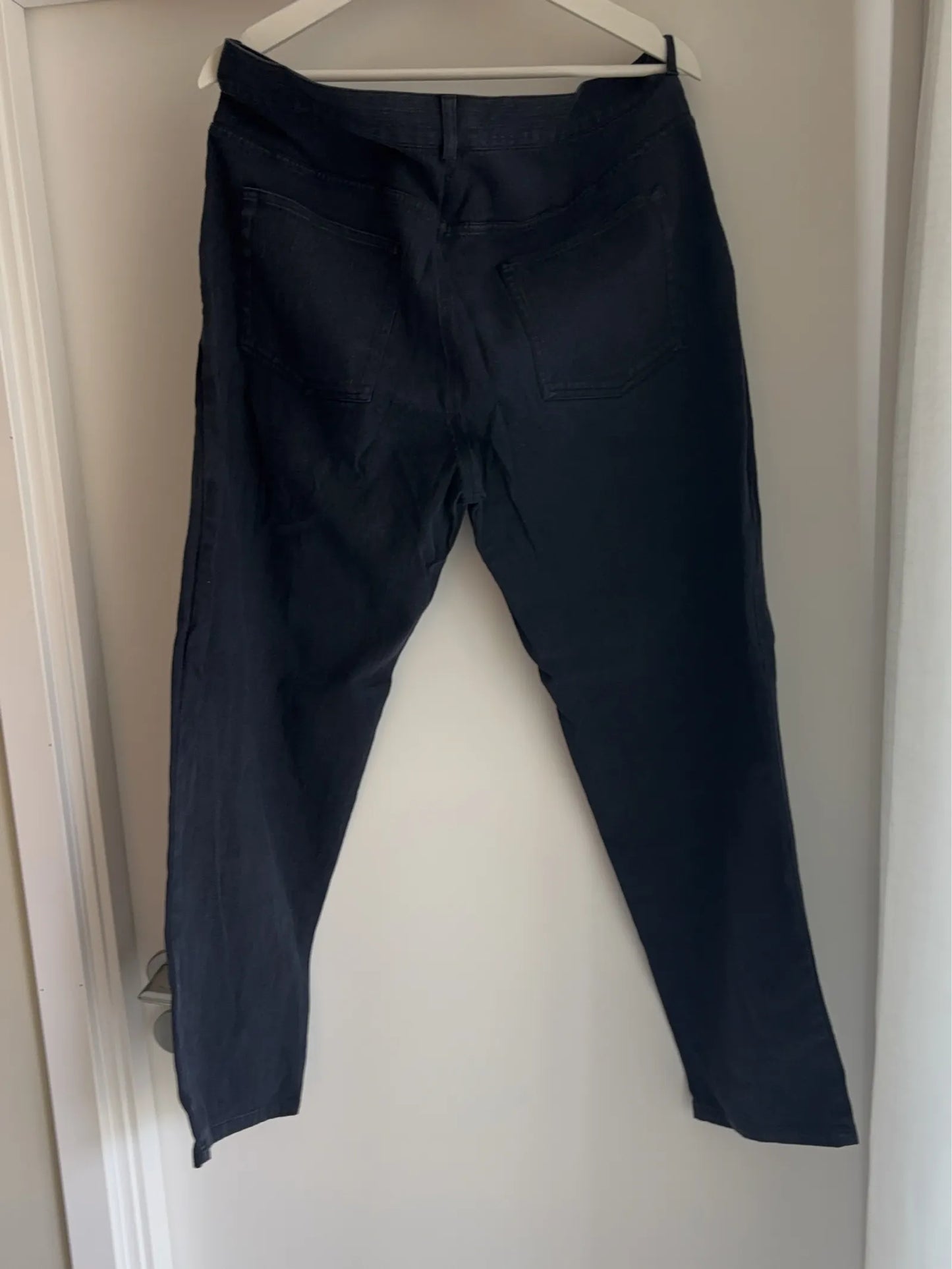 Filippa K Chinos