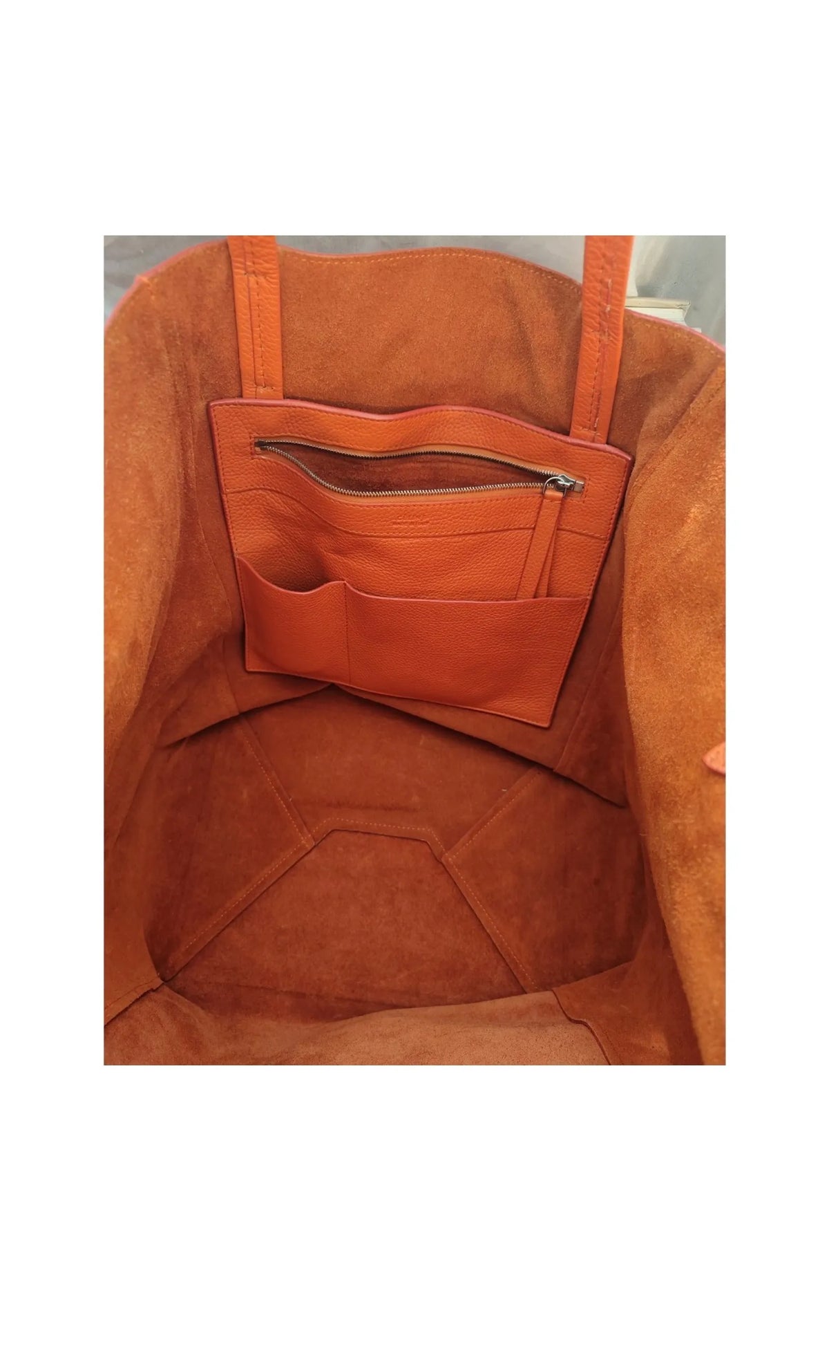 Céline Cabas Lether Tote-skinnaxelremsväska